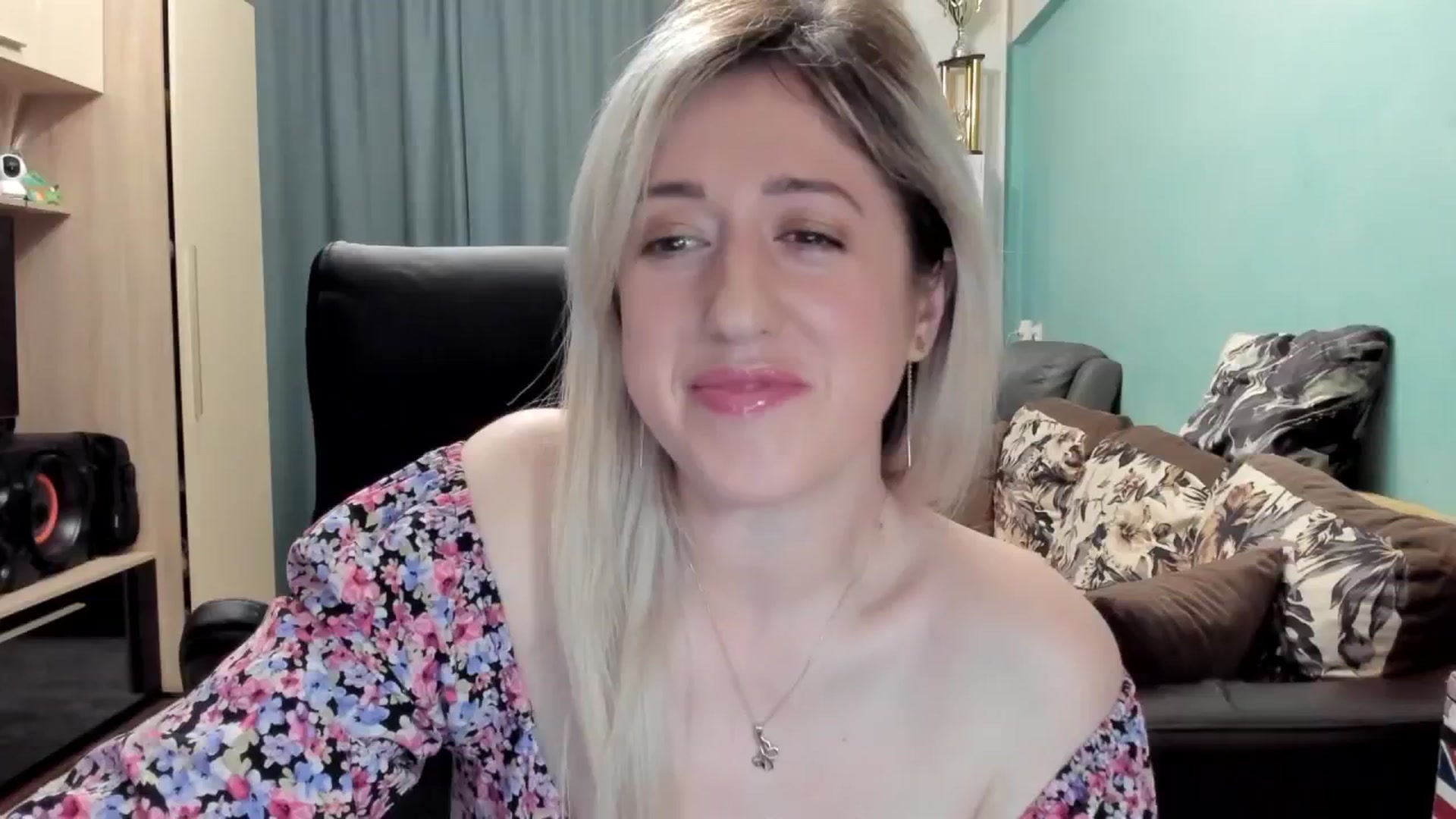 Gallery image thumbnail from SweetDelia_'s myfreecams stream on, 02/26/2026, 23:28 image 3 of 20