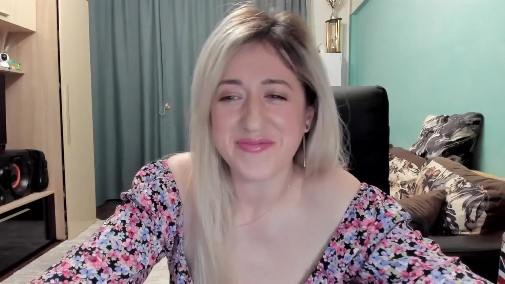 Gallery image thumbnail from SweetDelia_'s myfreecams stream on, 02/26/2026, 23:28 image 15 of 20