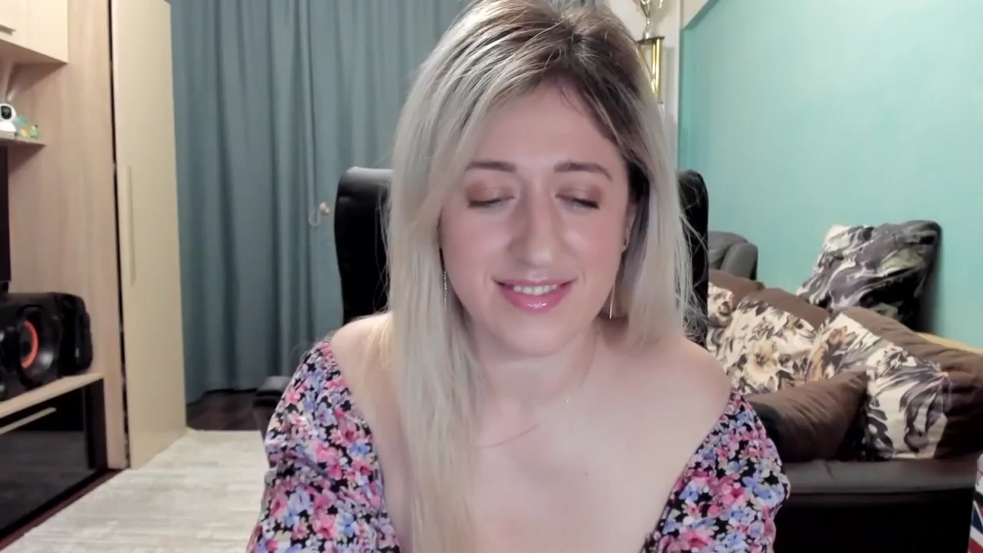 Gallery image thumbnail from SweetDelia_'s myfreecams stream on, 02/26/2026, 23:28 image 18 of 20