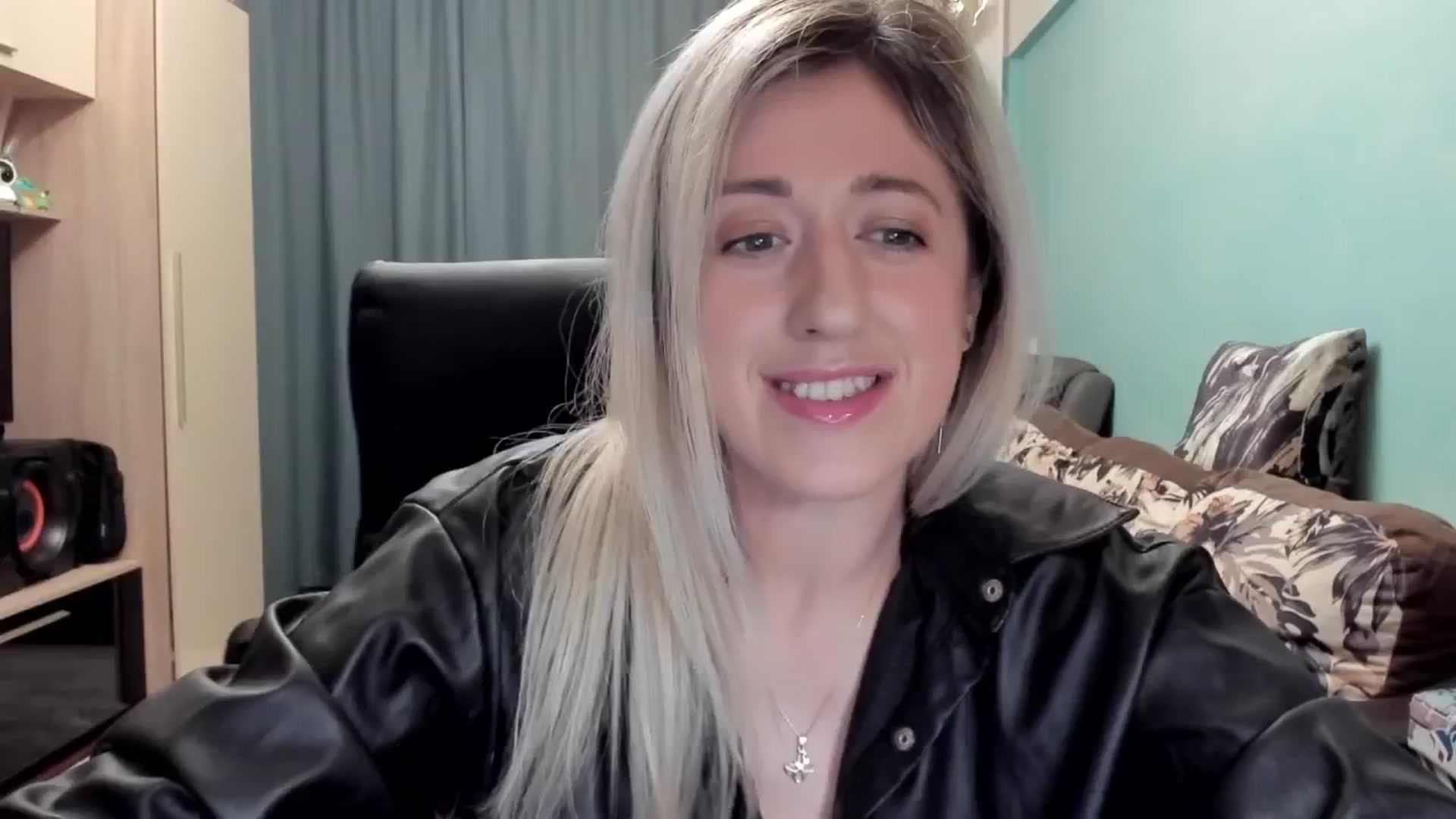 Gallery image thumbnail from SweetDelia_'s myfreecams stream on, 02/28/2026, 24:02 image 8 of 20