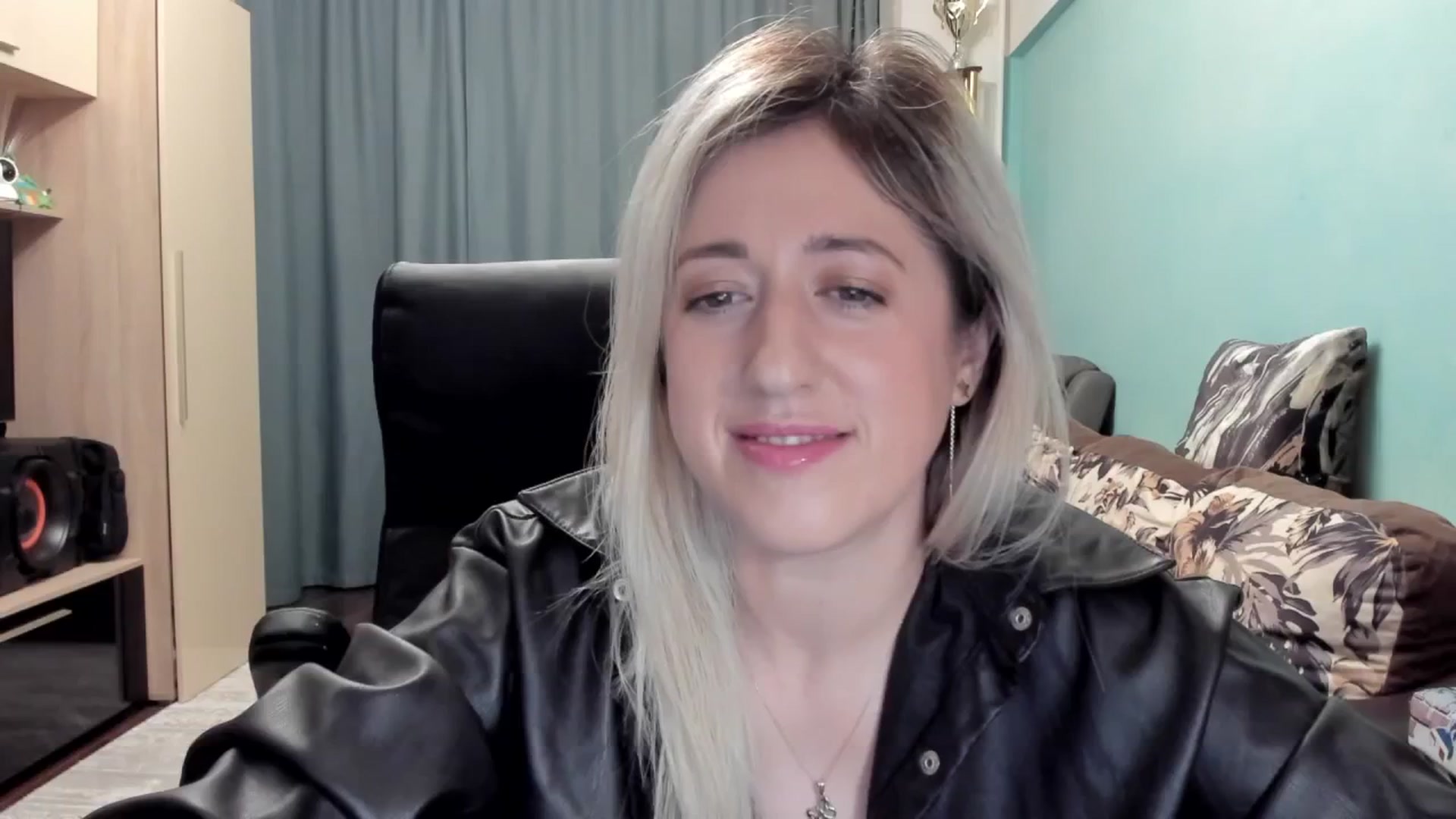Gallery image thumbnail from SweetDelia_'s myfreecams stream on, 02/28/2026, 24:02 image 13 of 20