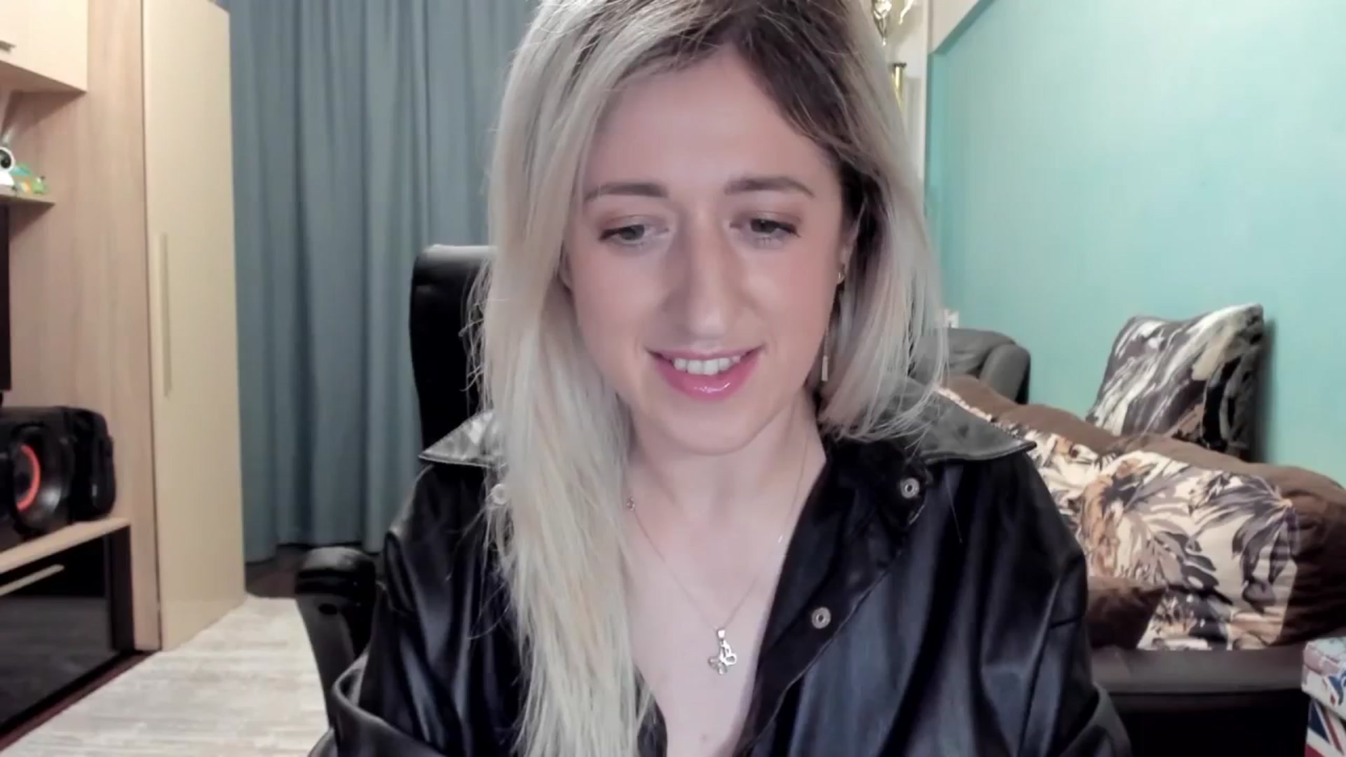 Gallery image thumbnail from SweetDelia_'s myfreecams stream on, 02/28/2026, 24:02 image 15 of 20