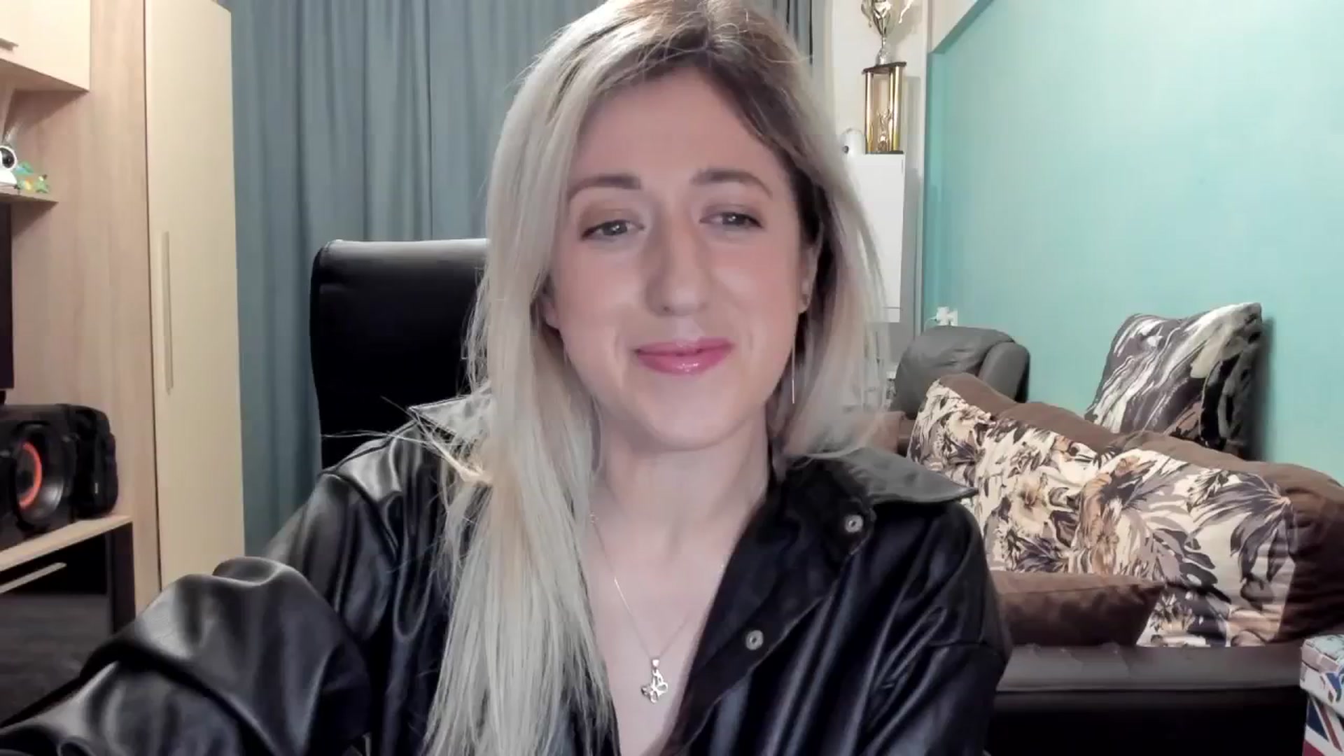 Gallery image thumbnail from SweetDelia_'s myfreecams stream on, 02/28/2026, 24:02 image 11 of 20