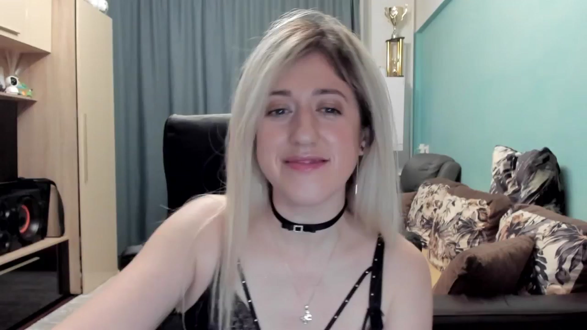 Gallery image thumbnail from SweetDelia_'s myfreecams stream on, 03/01/2026, 03:37 image 13 of 20
