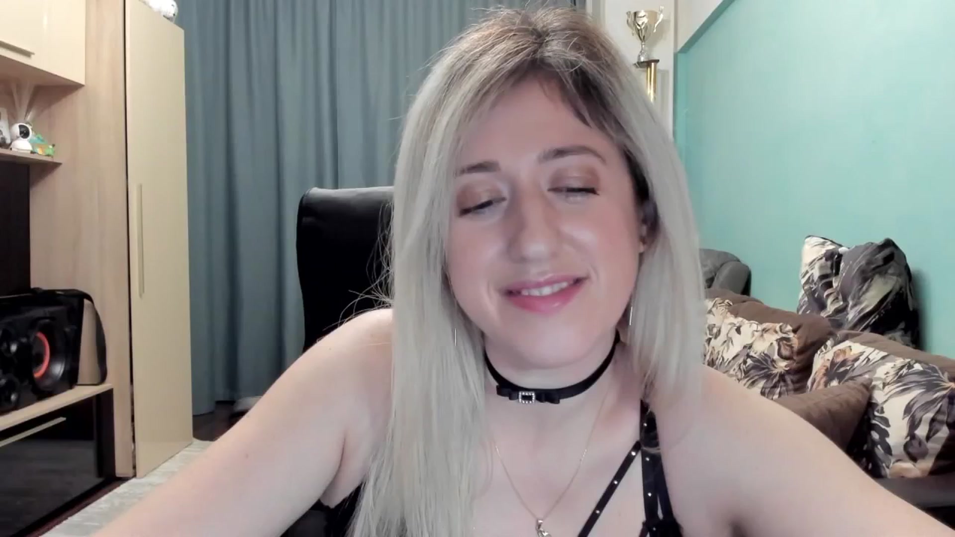 Gallery image thumbnail from SweetDelia_'s myfreecams stream on, 03/01/2026, 03:37 image 18 of 20