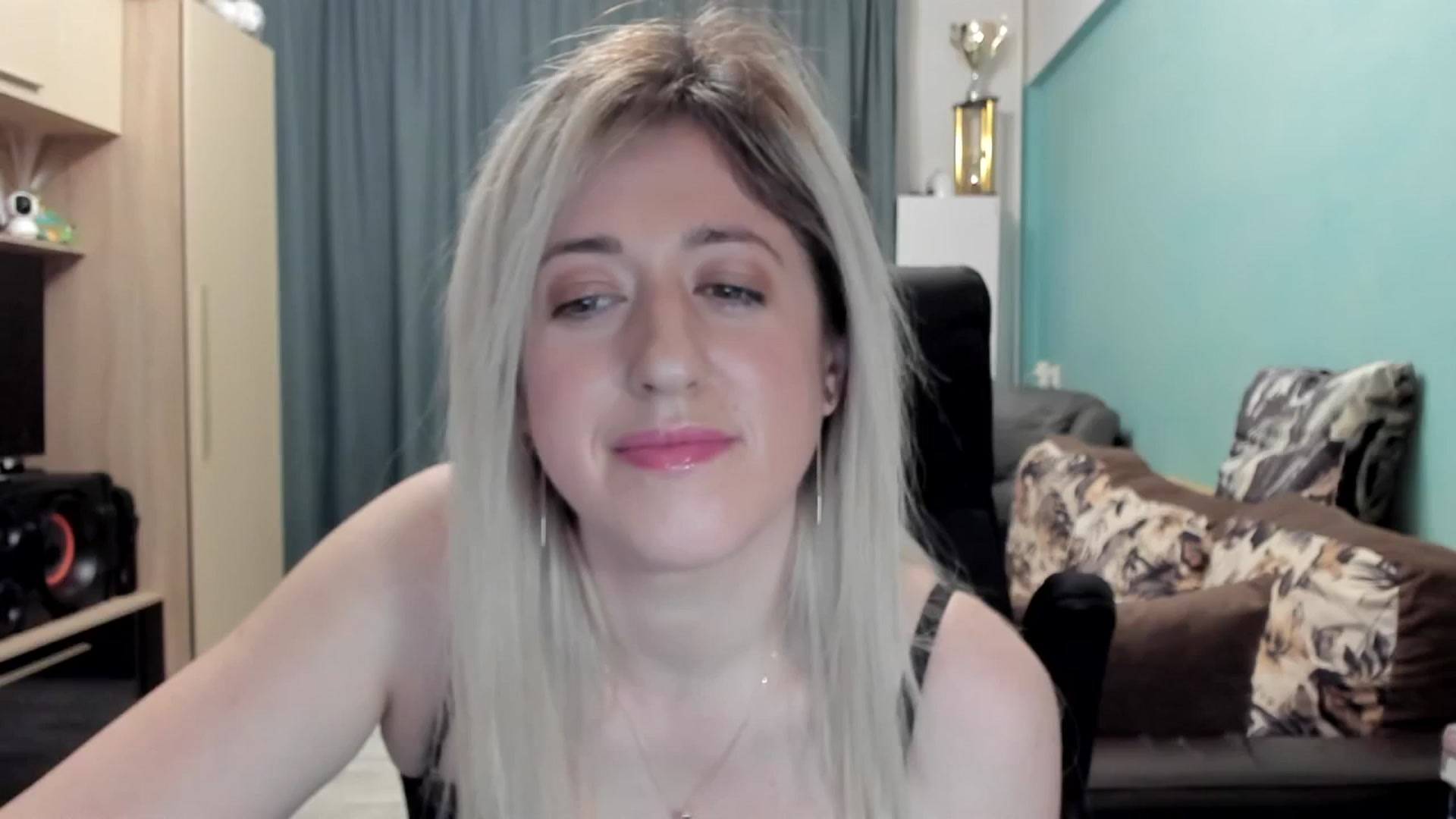 Gallery image thumbnail from SweetDelia_'s myfreecams stream on, 03/02/2026, 03:12 image 12 of 20