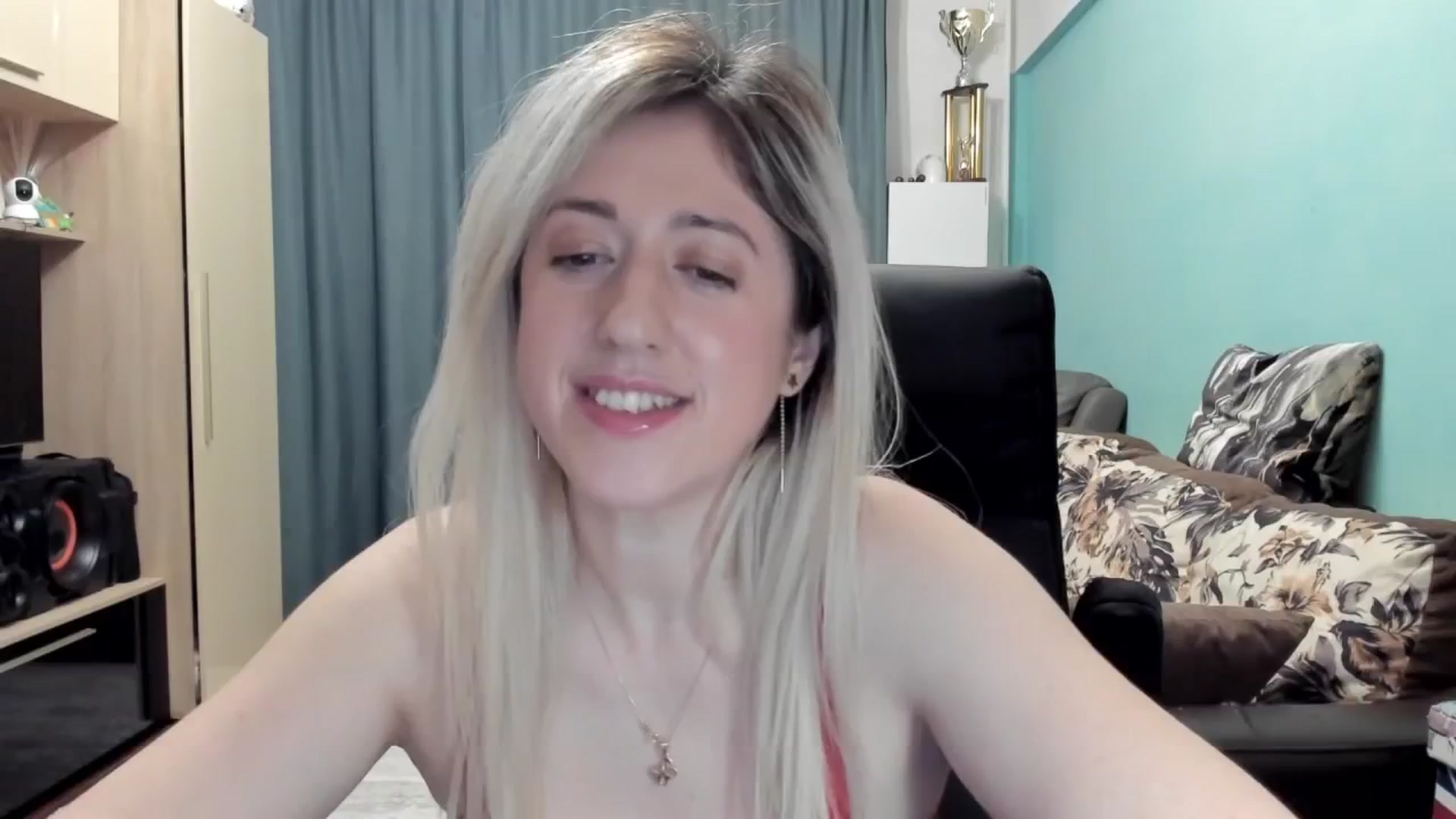 Gallery image thumbnail from SweetDelia_'s myfreecams stream on, 03/04/2026, 01:36 image 2 of 20