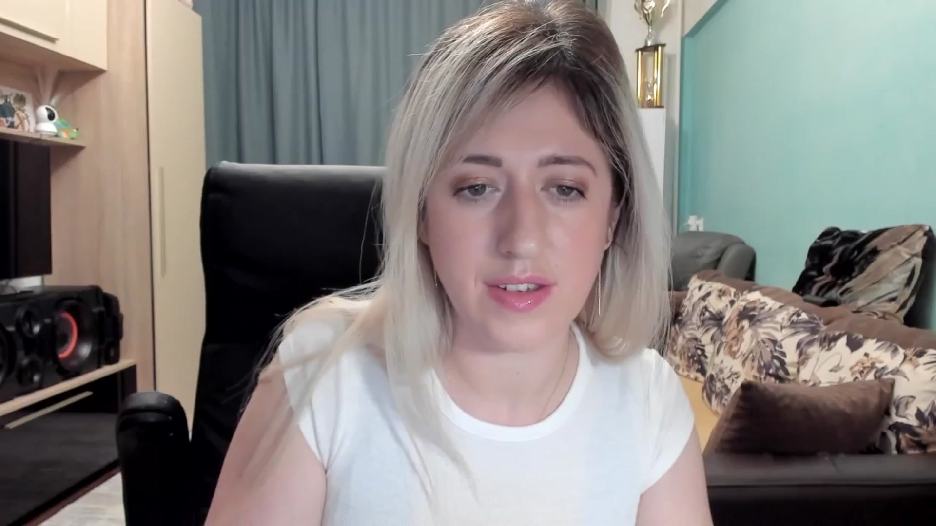 Gallery image thumbnail from SweetDelia_'s myfreecams stream on, 03/05/2026, 24:08 image 7 of 20
