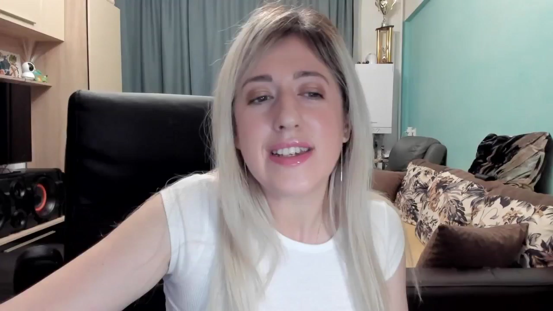 Gallery image thumbnail from SweetDelia_'s myfreecams stream on, 03/05/2026, 24:08 image 4 of 20