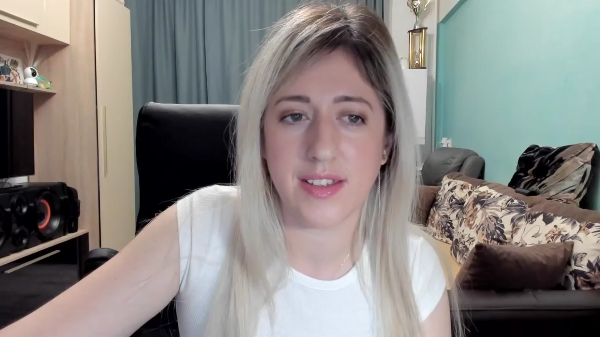 Gallery image thumbnail from SweetDelia_'s myfreecams stream on, 03/05/2026, 24:08 image 3 of 20