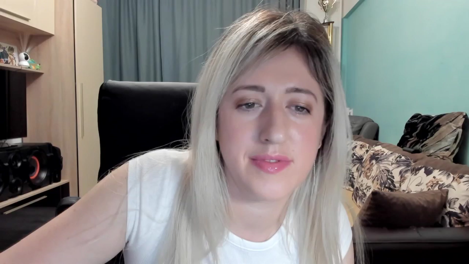 Gallery image thumbnail from SweetDelia_'s myfreecams stream on, 03/05/2026, 24:08 image 1 of 20