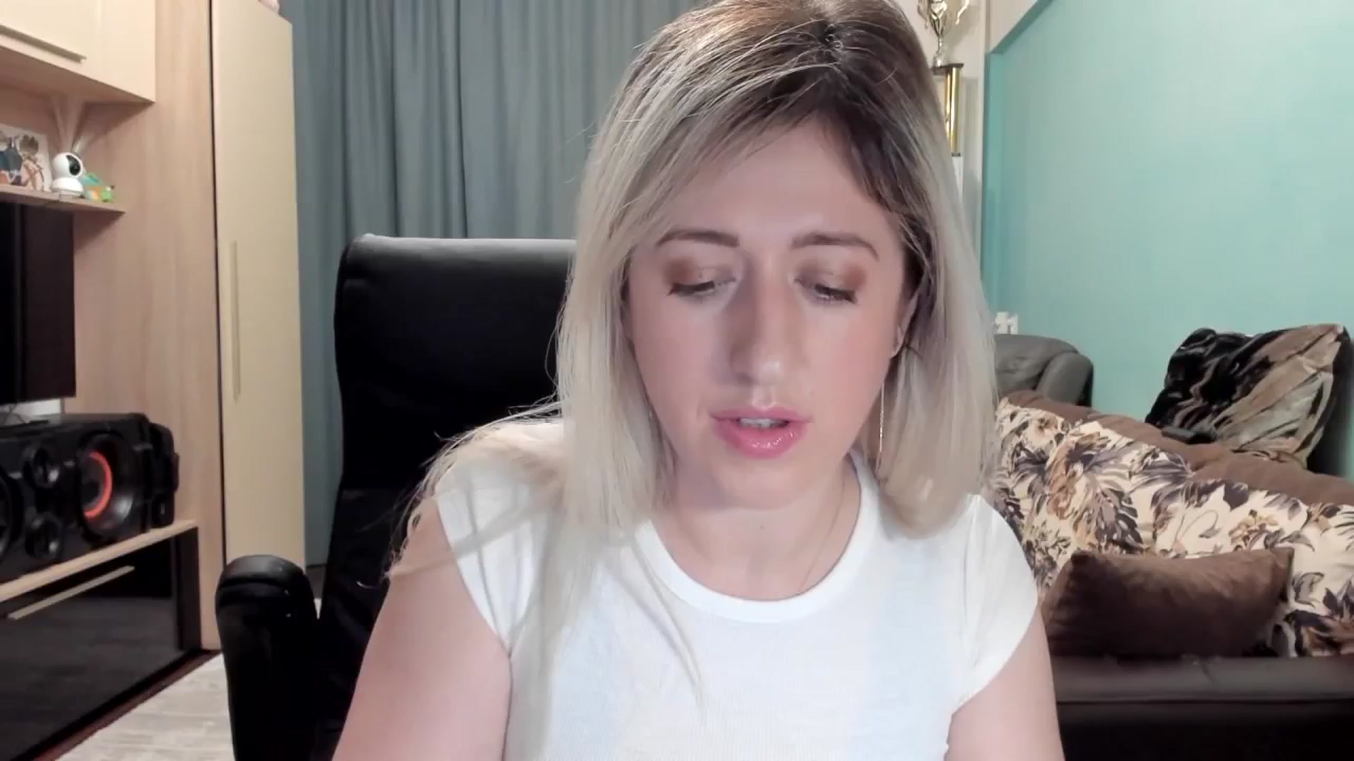 Gallery image thumbnail from SweetDelia_'s myfreecams stream on, 03/05/2026, 24:08 image 8 of 20