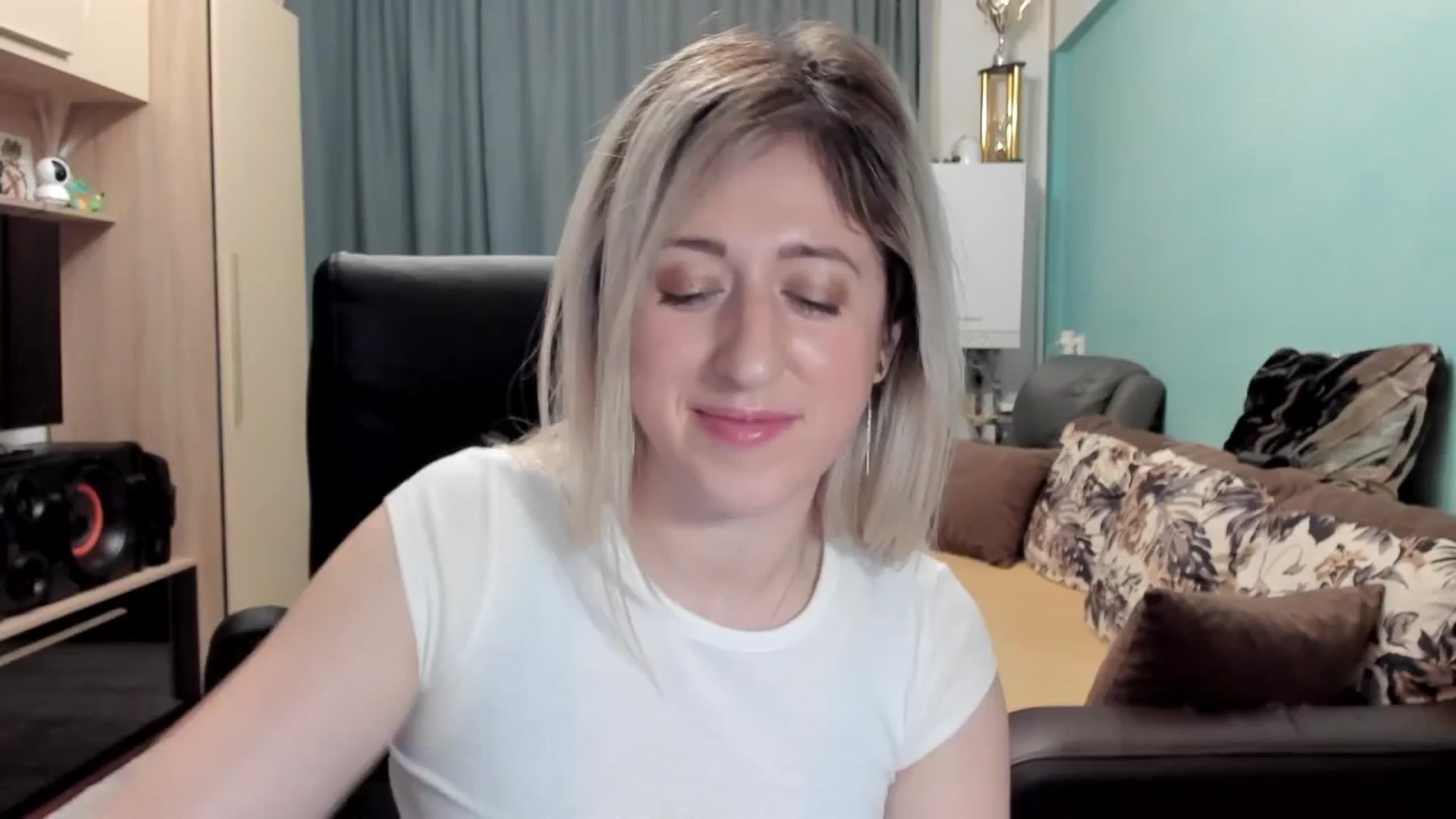 Gallery image thumbnail from SweetDelia_'s myfreecams stream on, 03/05/2026, 02:08 image 10 of 20