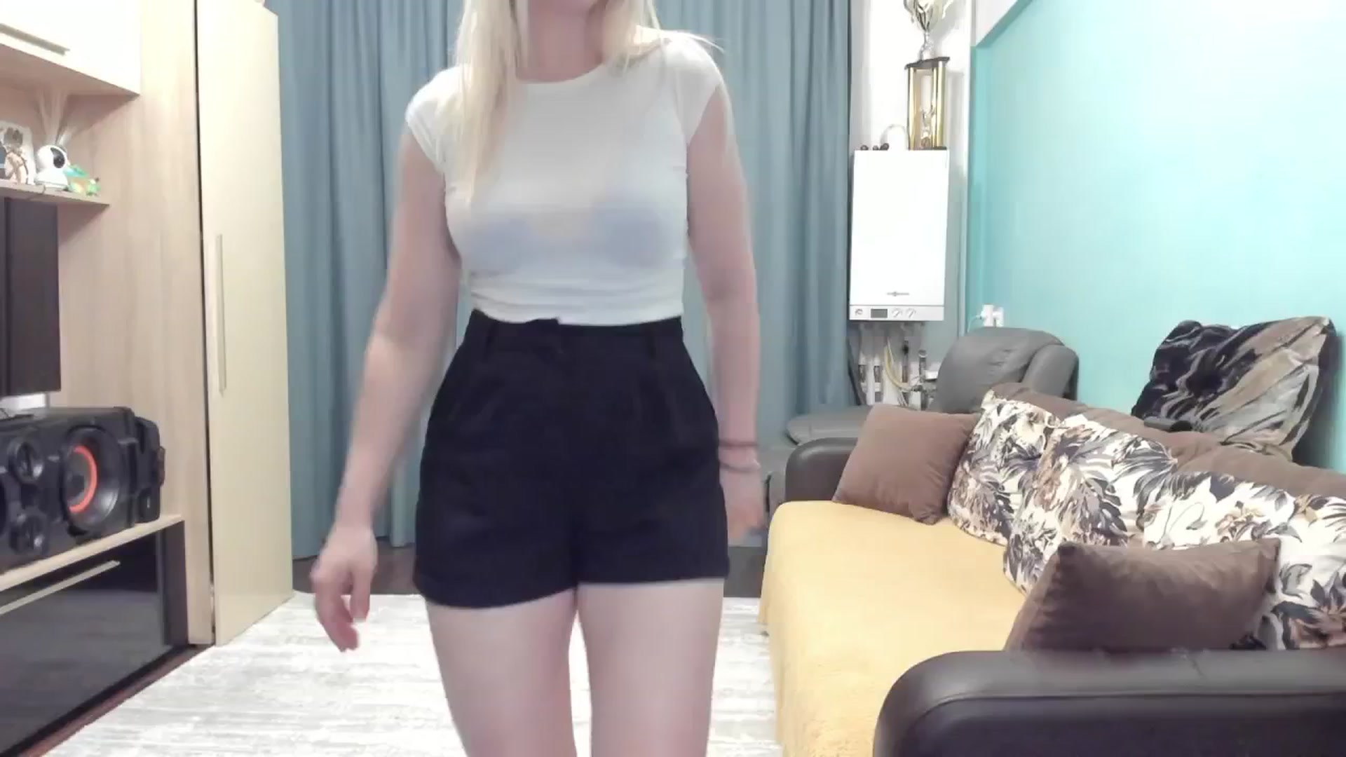 Gallery image thumbnail from SweetDelia_'s myfreecams stream on, 03/05/2026, 02:08 image 17 of 20