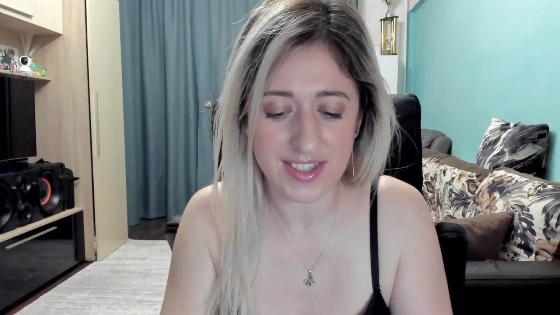 Gallery image thumbnail from SweetDelia_'s myfreecams stream on, 03/06/2026, 24:32 image 9 of 20