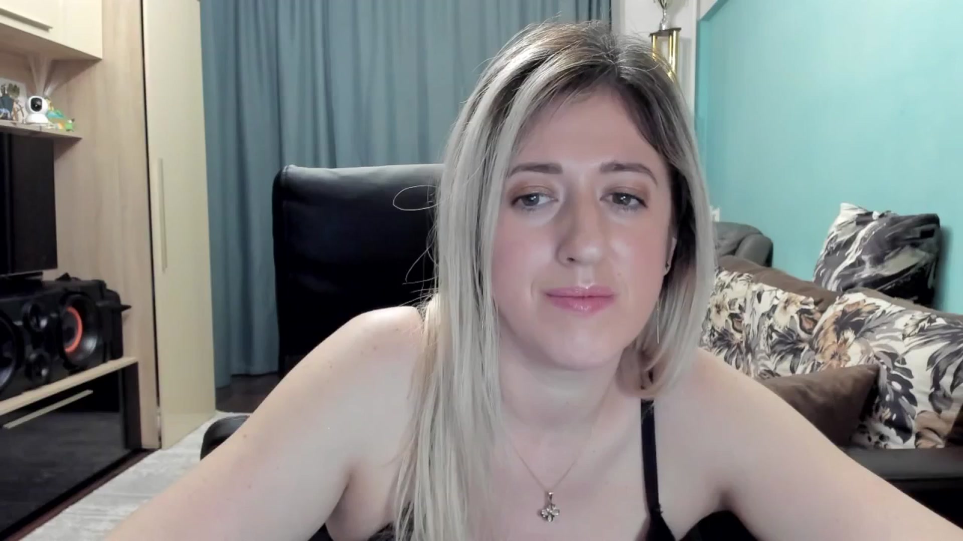 Gallery image thumbnail from SweetDelia_'s myfreecams stream on, 03/06/2026, 02:10 image 13 of 20