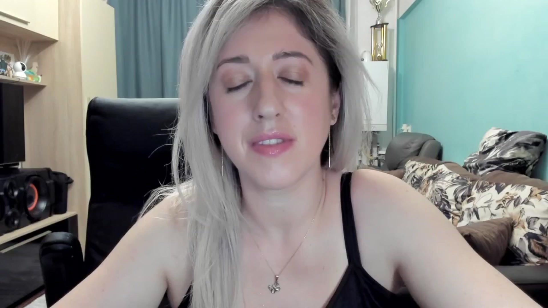 Gallery image thumbnail from SweetDelia_'s myfreecams stream on, 03/08/2026, 23:54 image 3 of 20