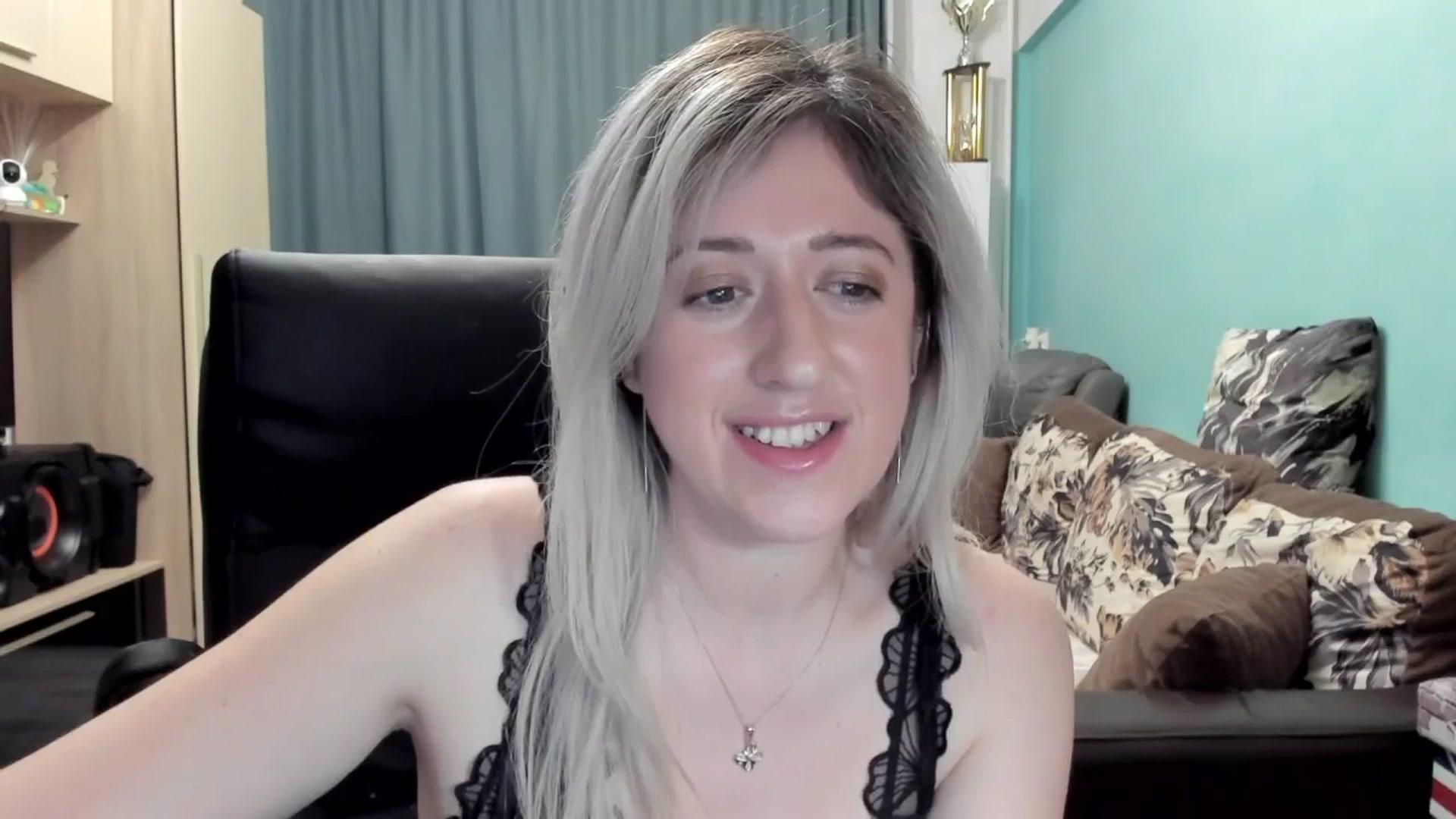 Gallery image thumbnail from SweetDelia_'s myfreecams stream on, 03/10/2026, 03:45 image 15 of 20