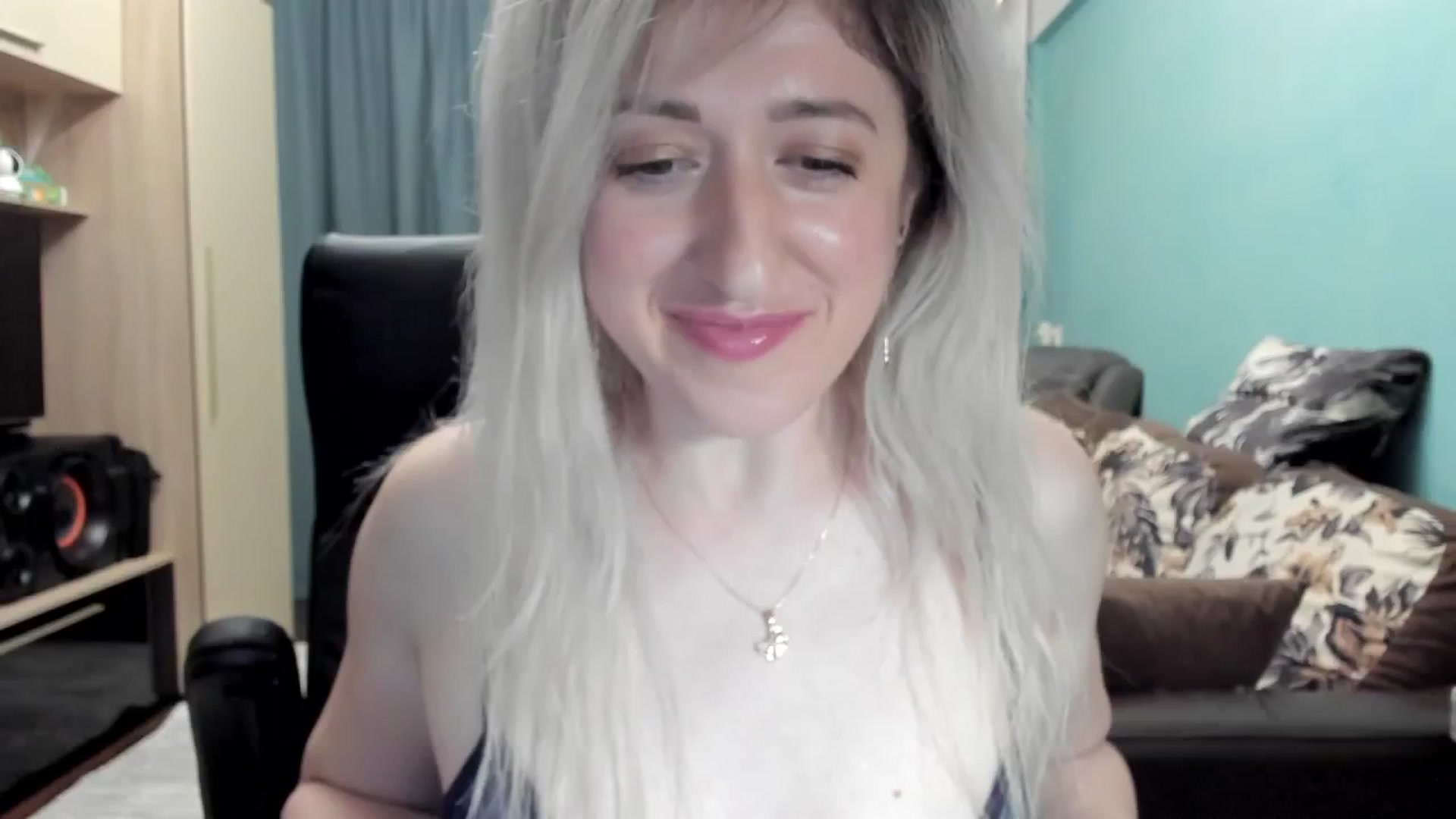 Gallery image thumbnail from SweetDelia_'s myfreecams stream on, 03/12/2026, 02:19 image 17 of 20