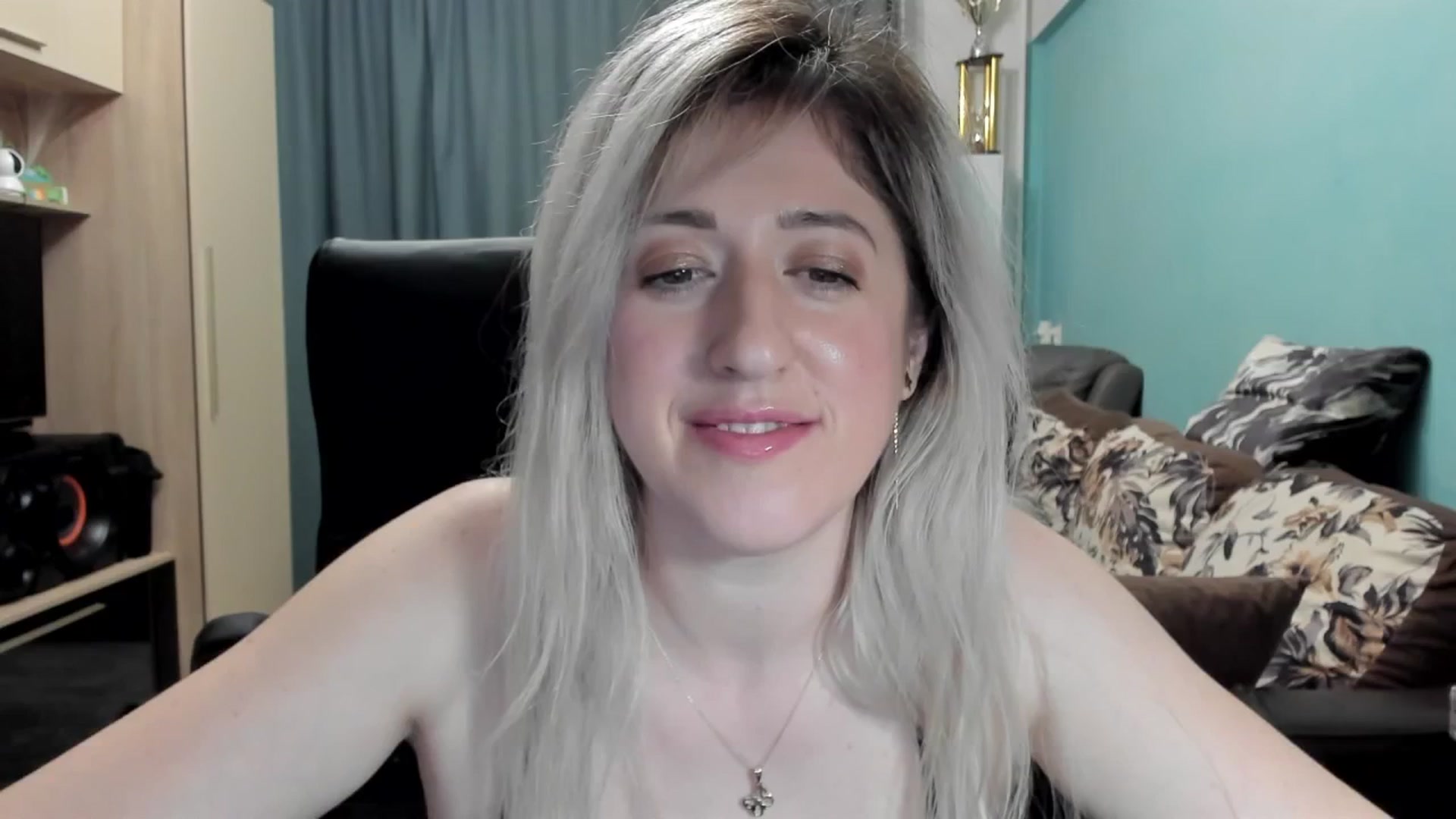 Gallery image thumbnail from SweetDelia_'s myfreecams stream on, 03/12/2026, 02:19 image 15 of 20