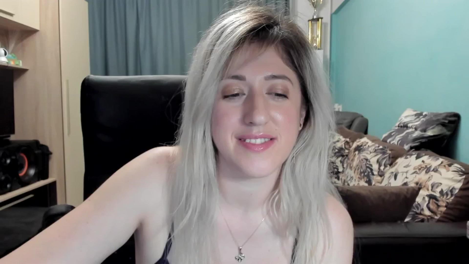 Gallery image thumbnail from SweetDelia_'s myfreecams stream on, 03/12/2026, 02:19 image 16 of 20