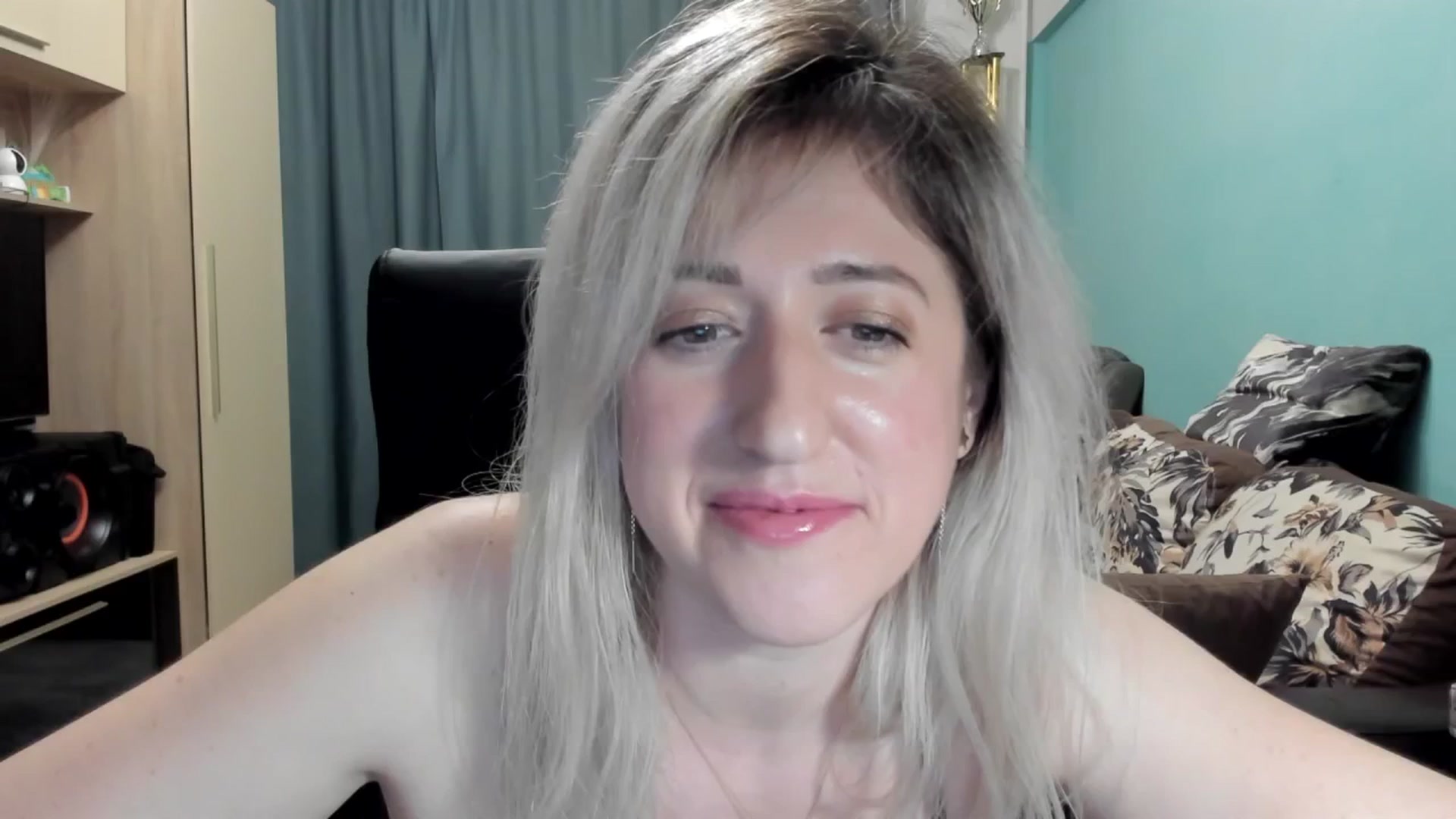 Gallery image thumbnail from SweetDelia_'s myfreecams stream on, 03/12/2026, 02:19 image 10 of 20