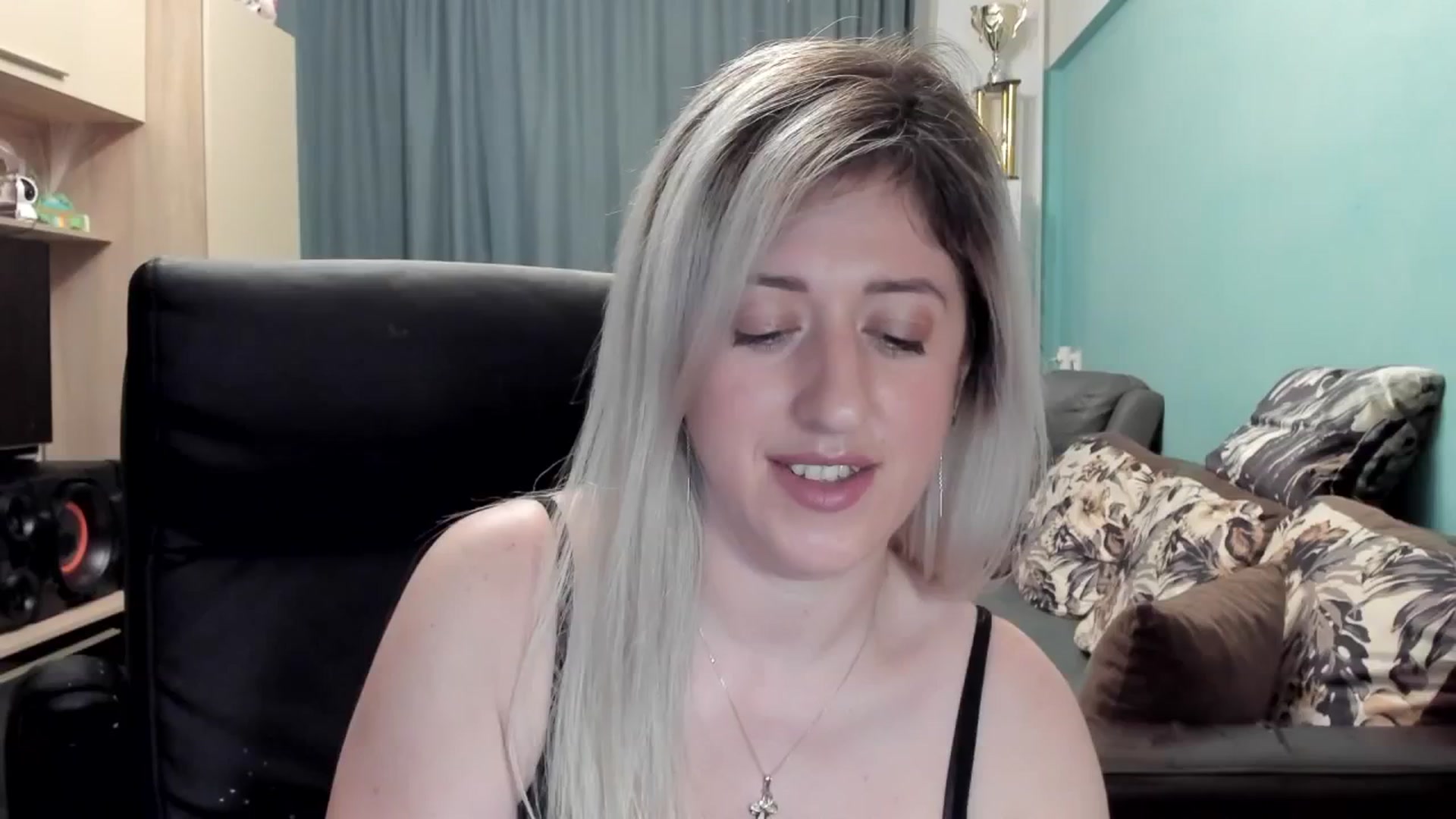 Gallery image thumbnail from SweetDelia_'s myfreecams stream on, 03/13/2026, 01:34 image 14 of 20