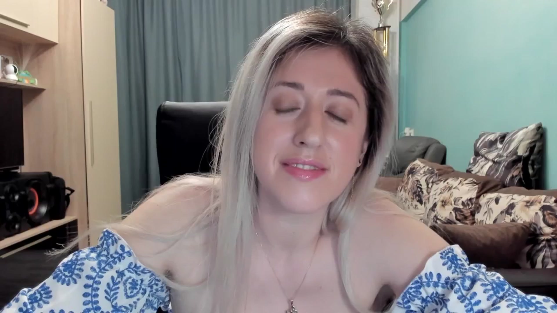 Gallery image thumbnail from SweetDelia_'s myfreecams stream on, 03/15/2026, 02:37 image 17 of 20