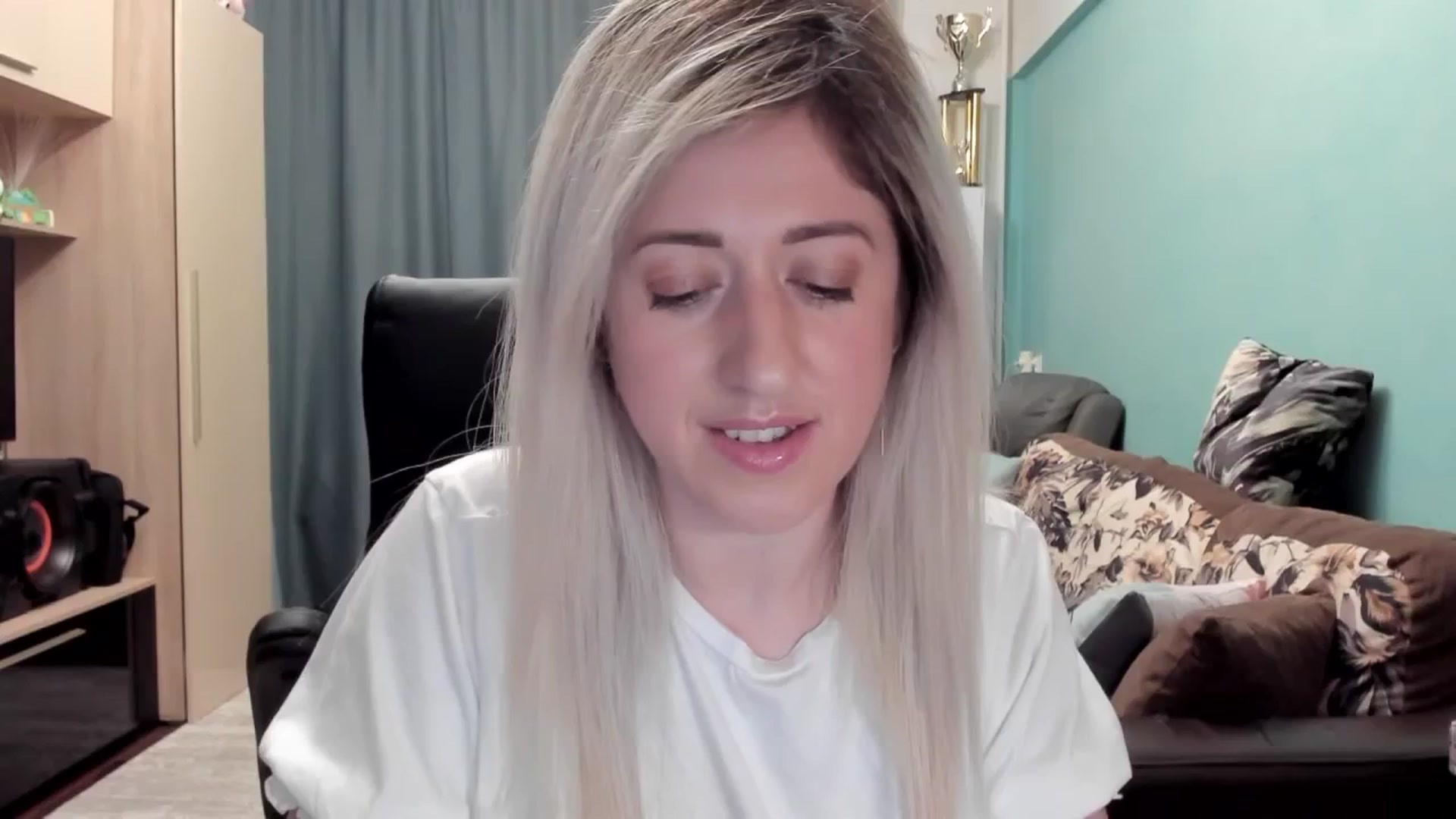 Gallery image thumbnail from SweetDelia_'s myfreecams stream on, 03/17/2026, 03:44 image 20 of 20