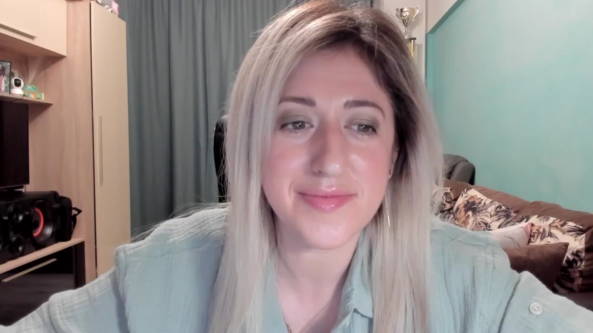 Gallery image thumbnail from SweetDelia_'s myfreecams stream on, 03/18/2026, 01:06 image 10 of 20