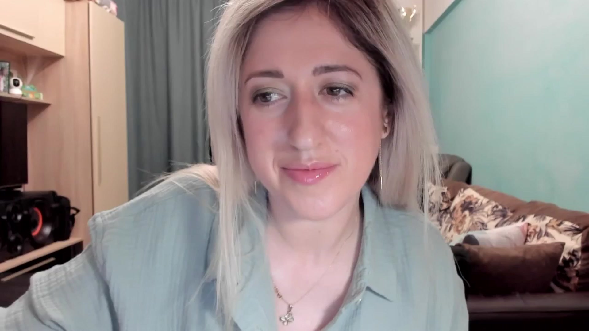 Gallery image thumbnail from SweetDelia_'s myfreecams stream on, 03/18/2026, 01:06 image 2 of 20