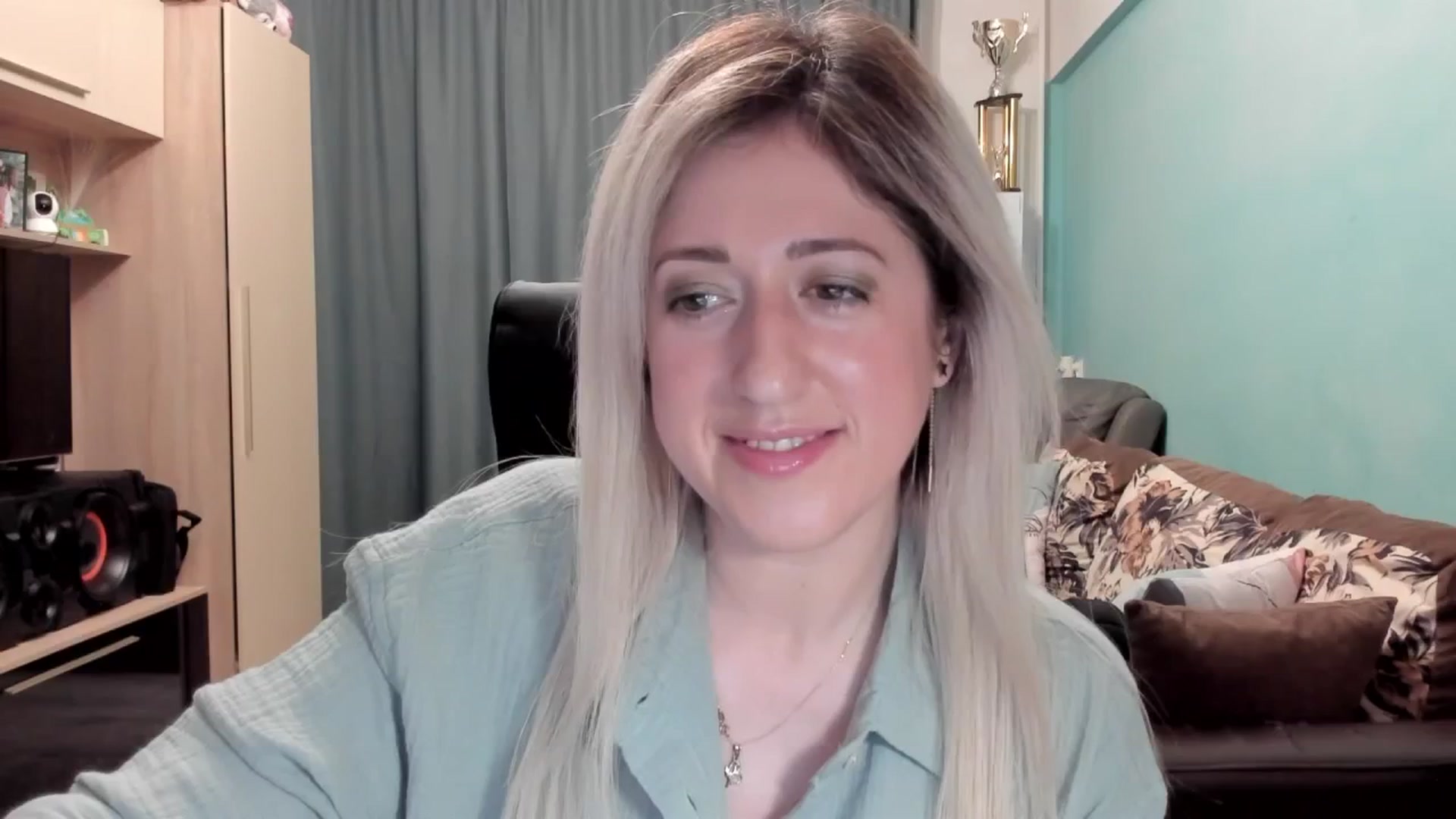 Gallery image thumbnail from SweetDelia_'s myfreecams stream on, 03/18/2026, 01:06 image 11 of 20