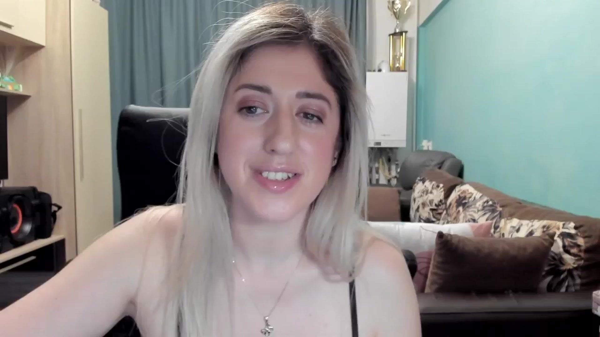 Gallery image thumbnail from SweetDelia_'s myfreecams stream on, 03/19/2026, 02:31 image 4 of 20
