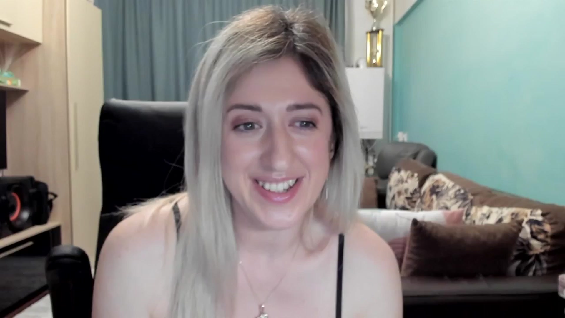 Gallery image thumbnail from SweetDelia_'s myfreecams stream on, 03/19/2026, 02:31 image 12 of 20