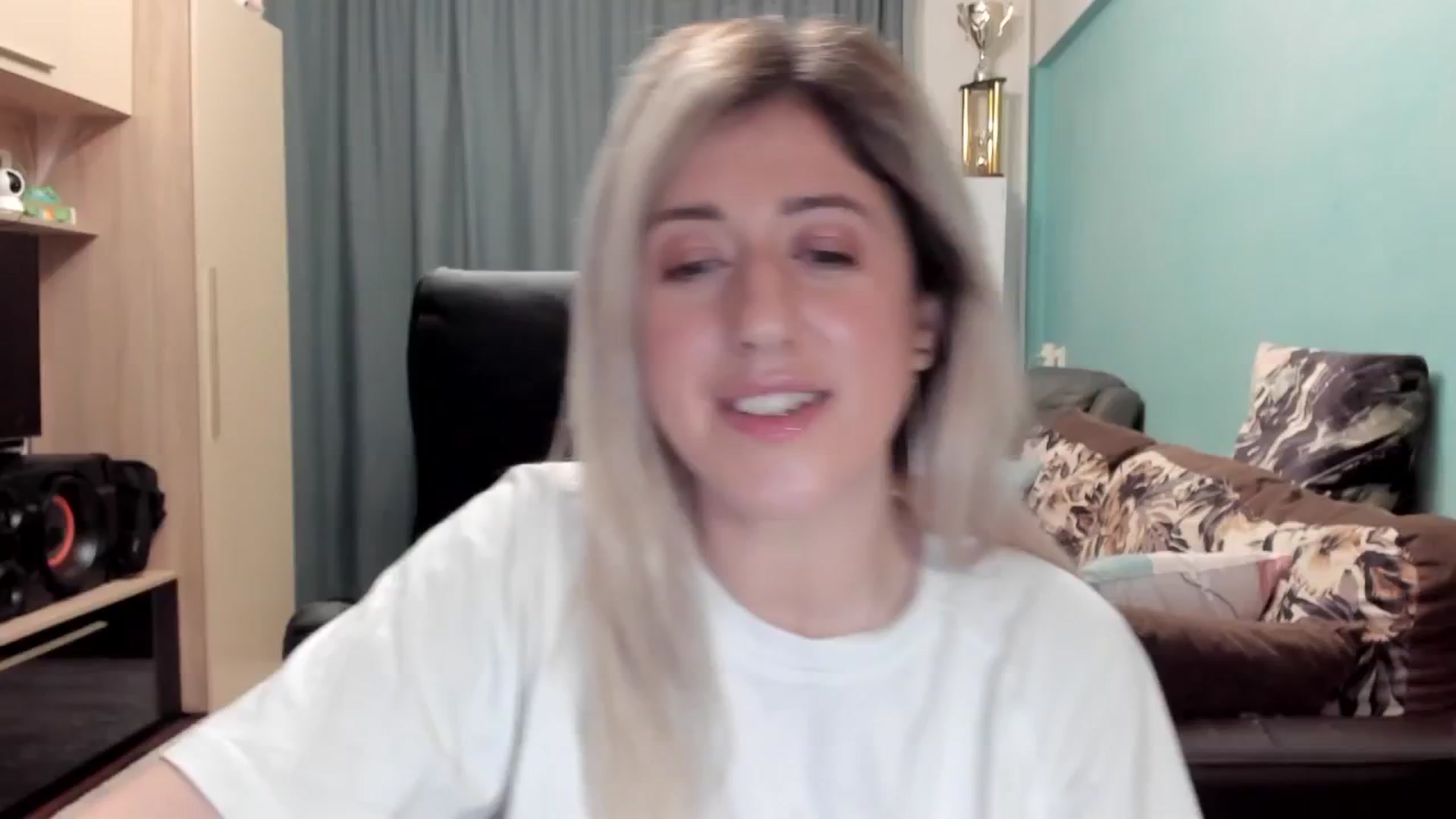 Gallery image thumbnail from SweetDelia_'s myfreecams stream on, 03/20/2026, 01:32 image 13 of 20