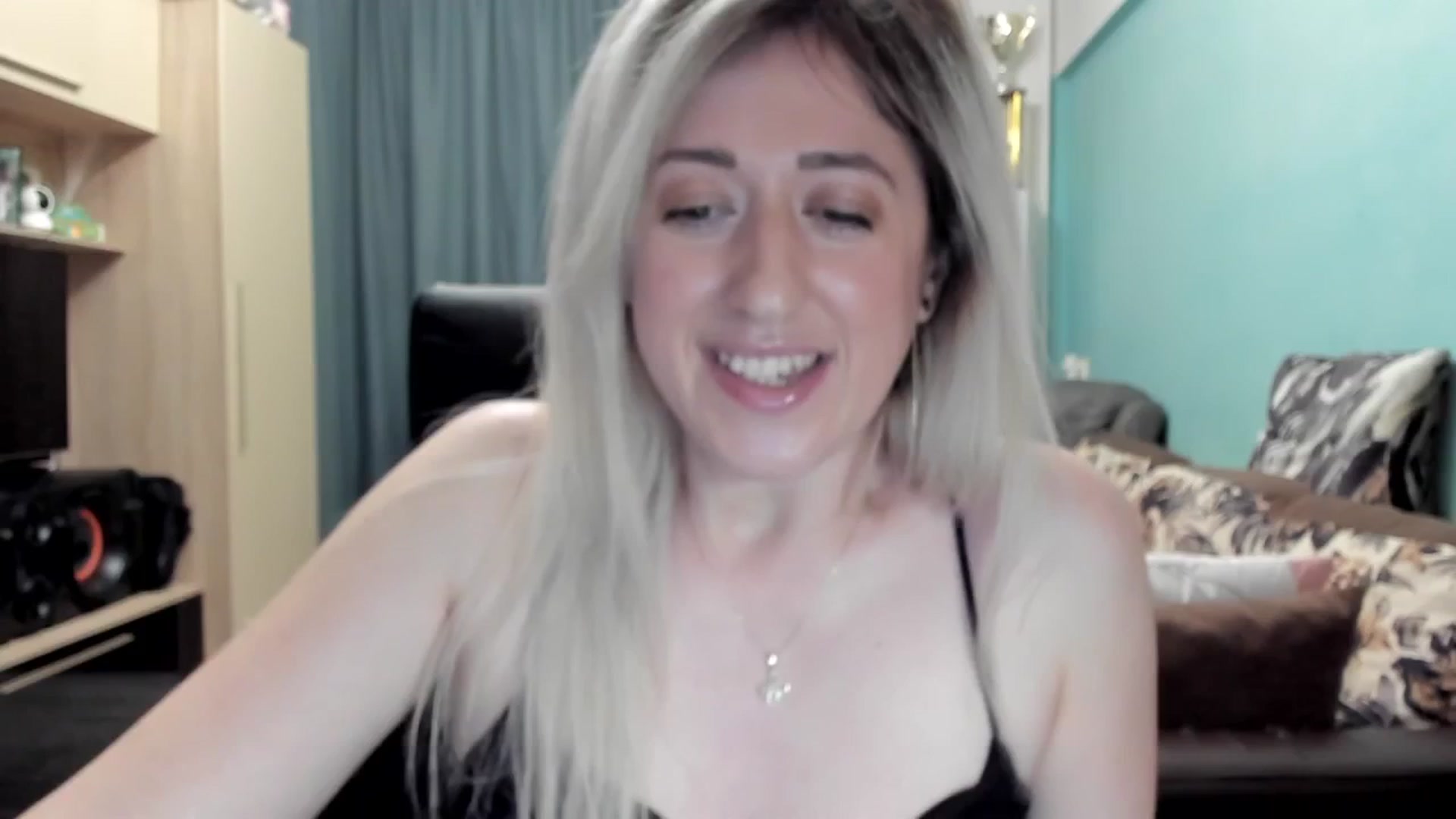 Gallery image thumbnail from SweetDelia_'s myfreecams stream on, 03/21/2026, 02:26 image 19 of 20