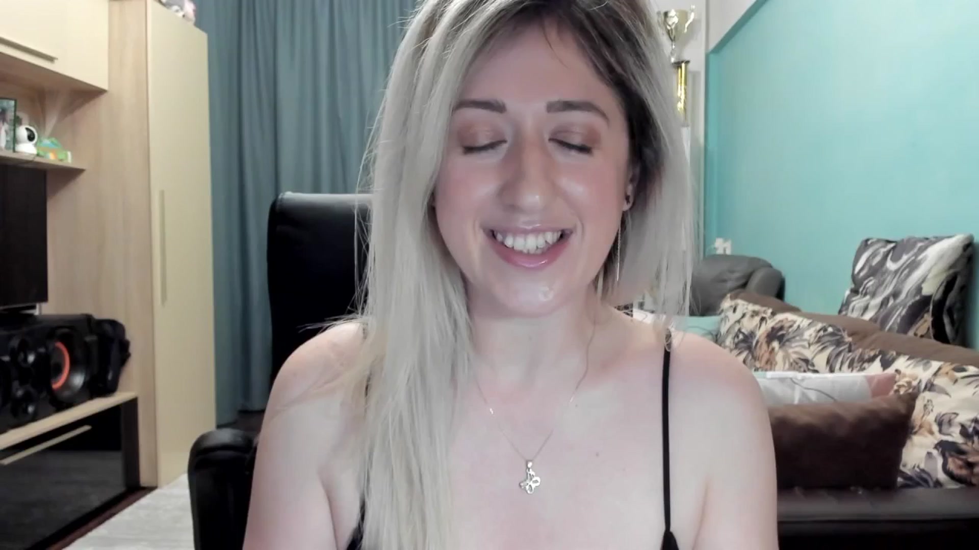 Gallery image thumbnail from SweetDelia_'s myfreecams stream on, 03/21/2026, 02:26 image 12 of 20