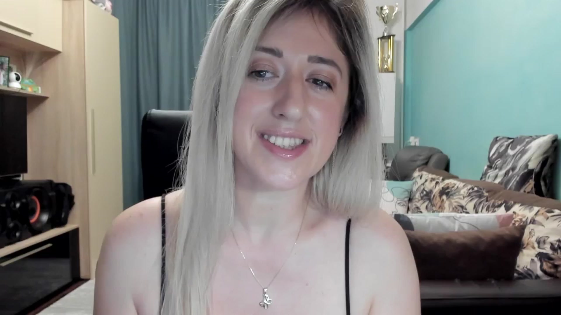 Gallery image thumbnail from SweetDelia_'s myfreecams stream on, 03/21/2026, 02:26 image 10 of 20