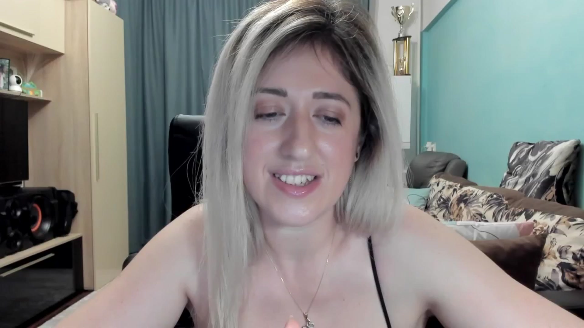 Gallery image thumbnail from SweetDelia_'s myfreecams stream on, 03/21/2026, 02:26 image 6 of 20