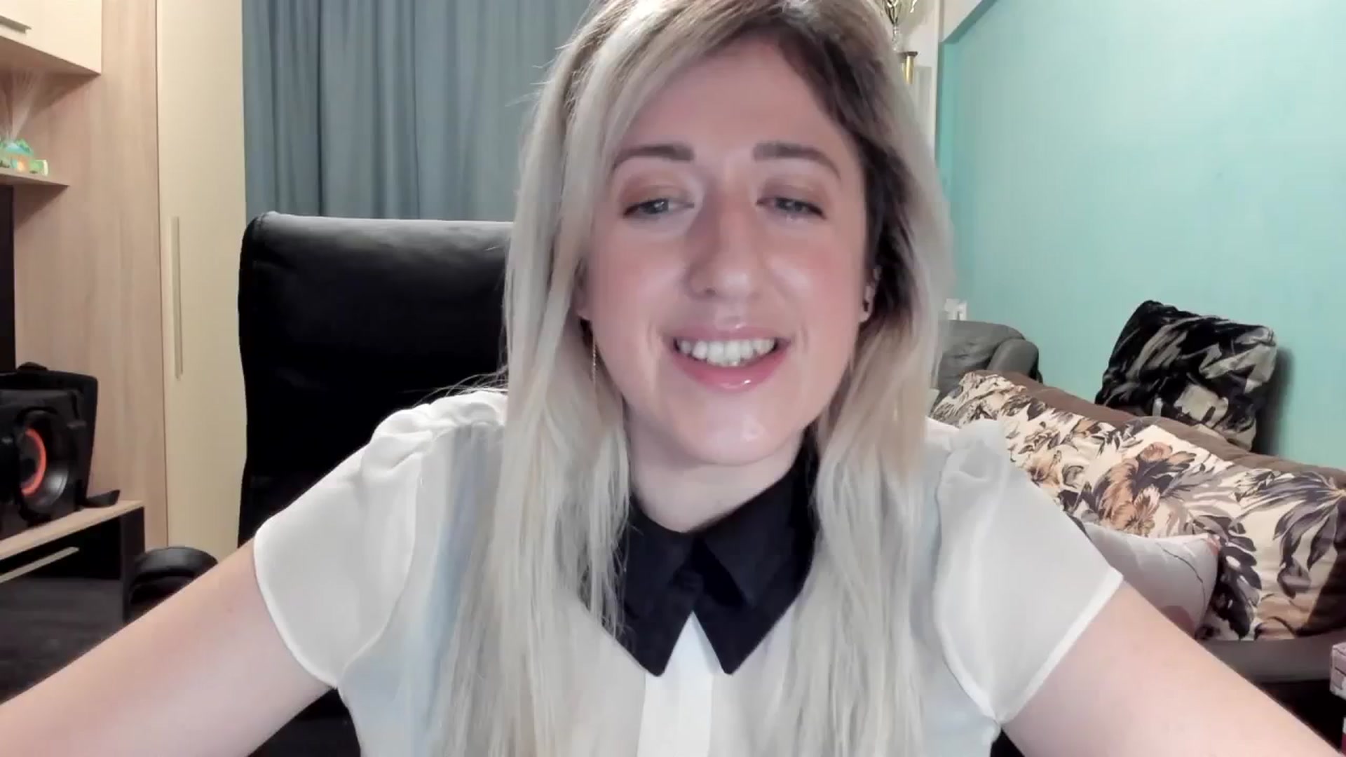 Gallery image thumbnail from SweetDelia_'s myfreecams stream on, 03/23/2026, 01:45 image 10 of 20