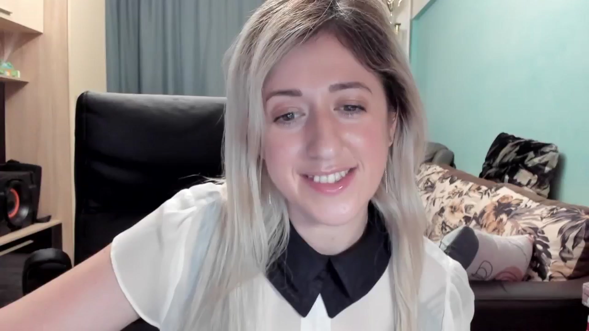 Gallery image thumbnail from SweetDelia_'s myfreecams stream on, 03/23/2026, 01:45 image 19 of 20