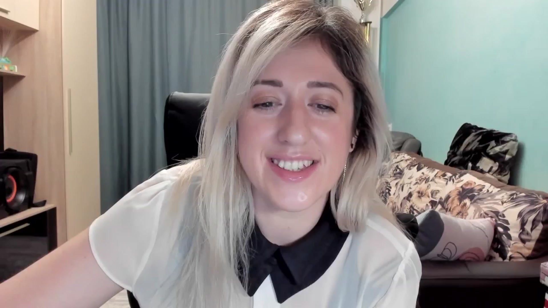 Gallery image thumbnail from SweetDelia_'s myfreecams stream on, 03/23/2026, 01:45 image 4 of 20