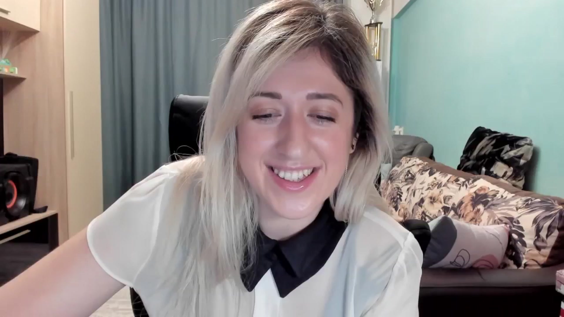 Gallery image thumbnail from SweetDelia_'s myfreecams stream on, 03/23/2026, 01:45 image 3 of 20