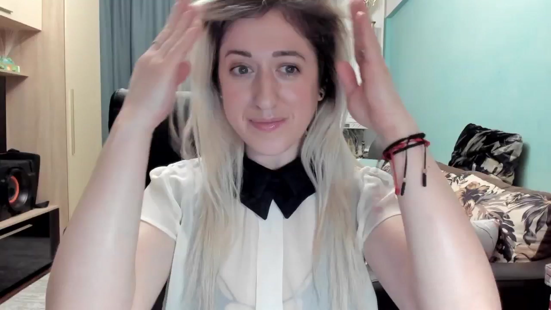 Gallery image thumbnail from SweetDelia_'s myfreecams stream on, 03/23/2026, 01:45 image 14 of 20
