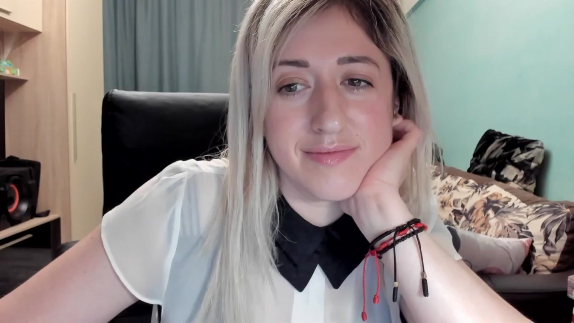 Gallery image thumbnail from SweetDelia_'s myfreecams stream on, 03/23/2026, 03:26 image 9 of 20