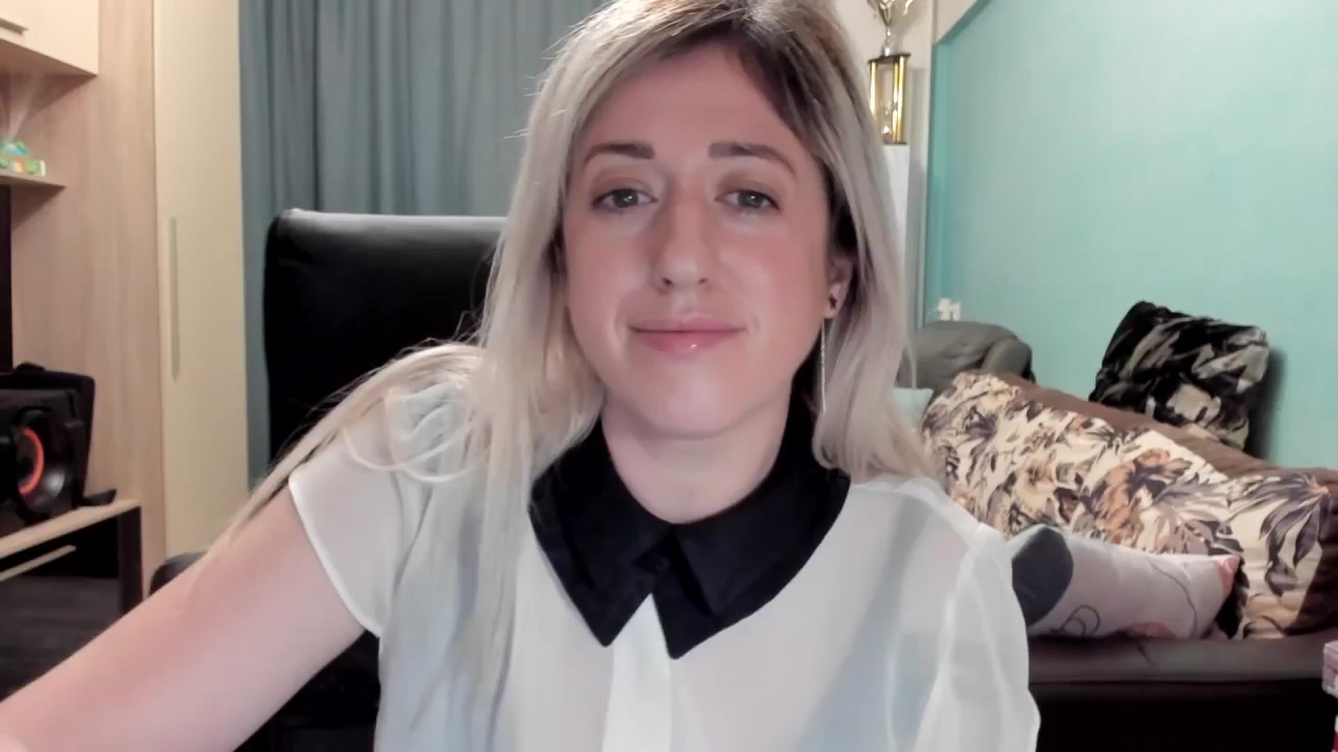 Gallery image thumbnail from SweetDelia_'s myfreecams stream on, 03/23/2026, 03:26 image 13 of 20