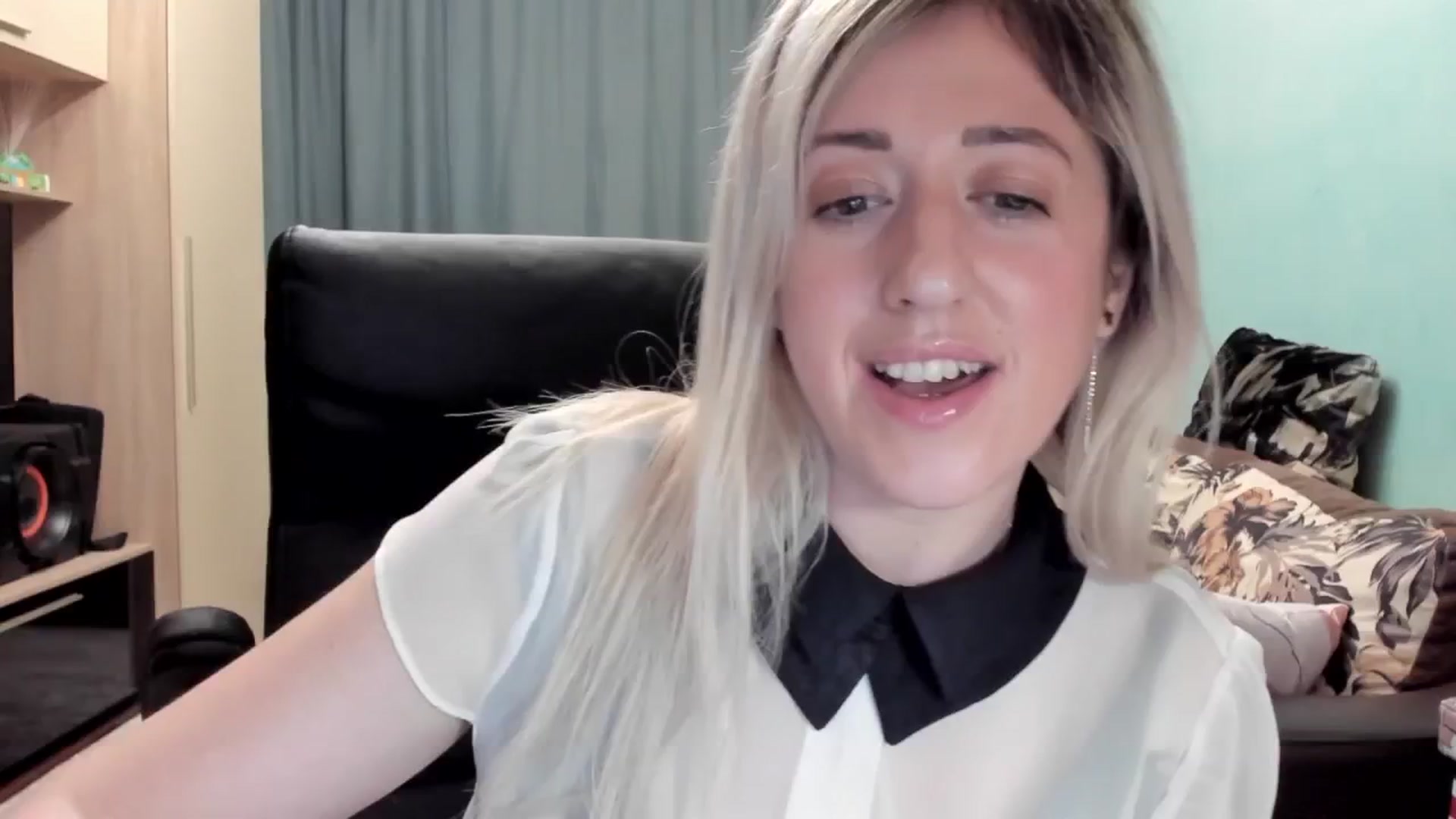 Gallery image thumbnail from SweetDelia_'s myfreecams stream on, 03/23/2026, 03:26 image 16 of 20