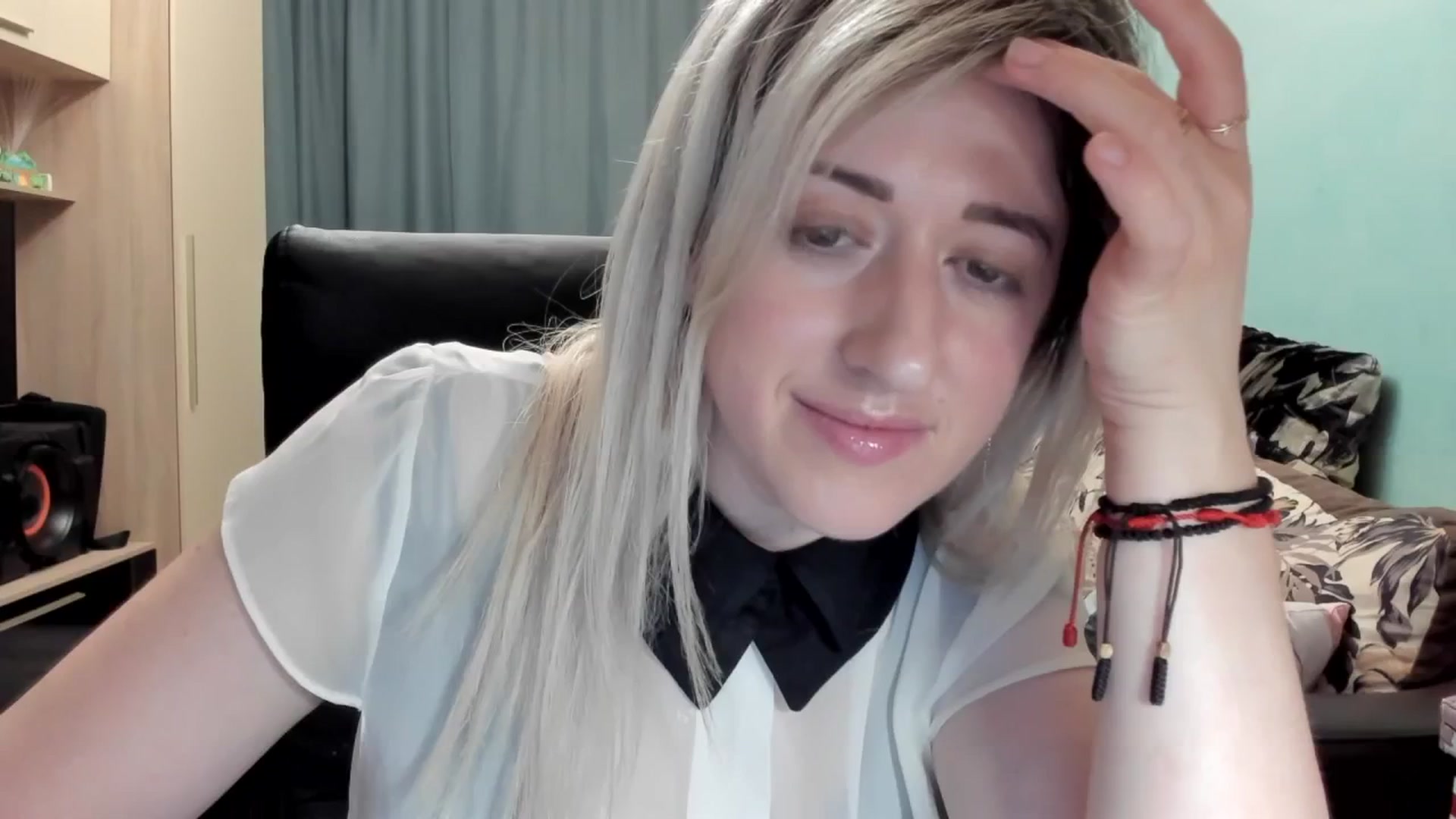 Gallery image thumbnail from SweetDelia_'s myfreecams stream on, 03/23/2026, 03:26 image 5 of 20
