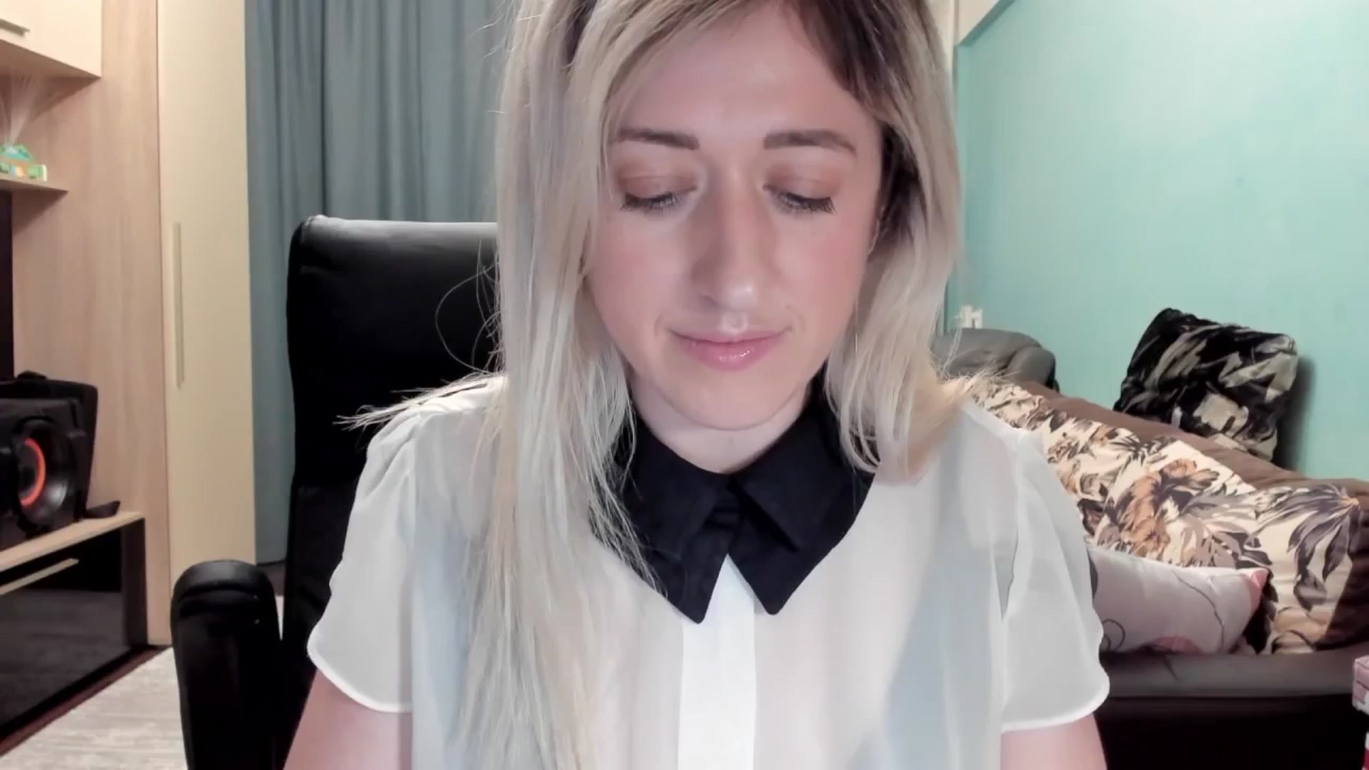 Gallery image thumbnail from SweetDelia_'s myfreecams stream on, 03/23/2026, 03:26 image 18 of 20