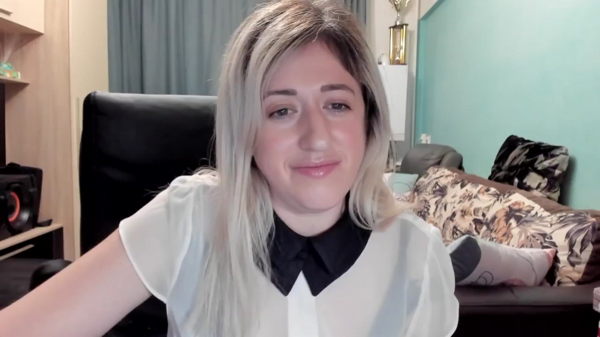 Gallery image thumbnail from SweetDelia_'s myfreecams stream on, 03/23/2026, 03:26 image 17 of 20